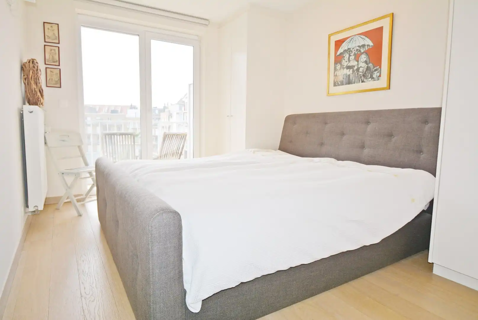 Ruim recent appartement met terras op centrale gegeerde ligging in het Zoute (Dumortierlaan) foto 8
