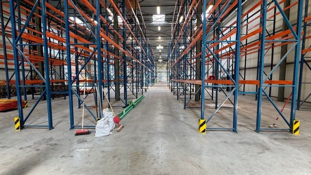 Logistiek bedrijfspand te huur in industriezone te Malle foto 4