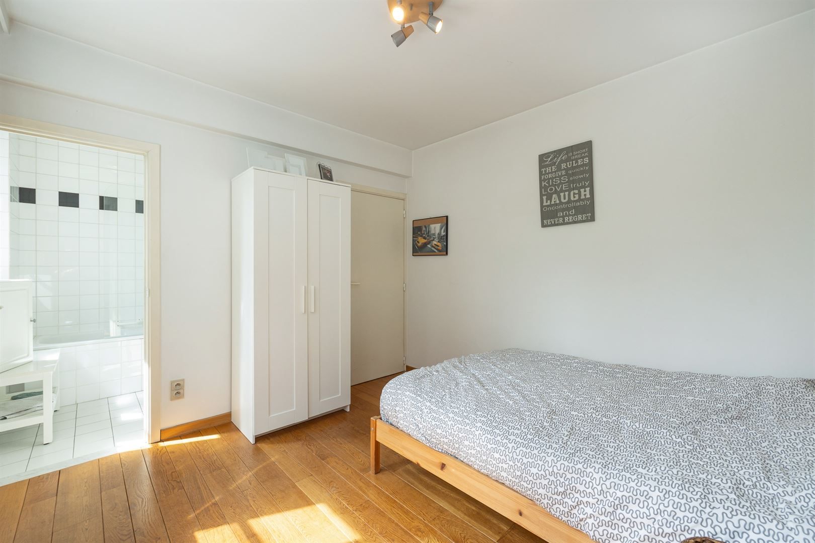 Licht en ruim wonen in hartje stad foto 16