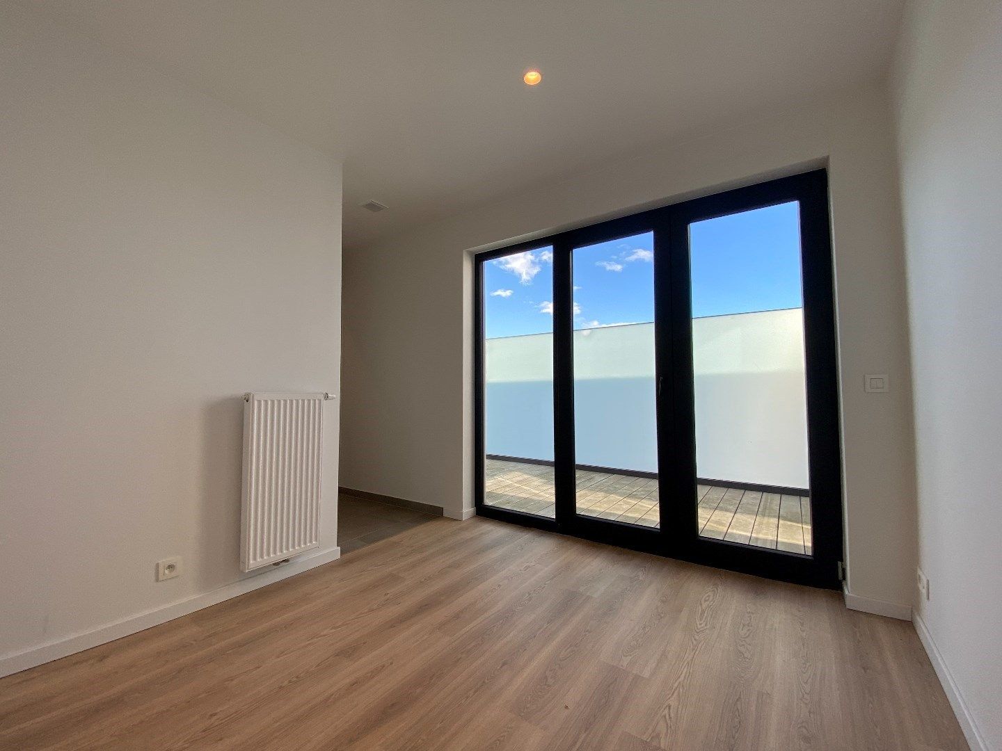 Modern 3-slaapkamer penthouse TE KOOP in centrum Waregem. foto 12