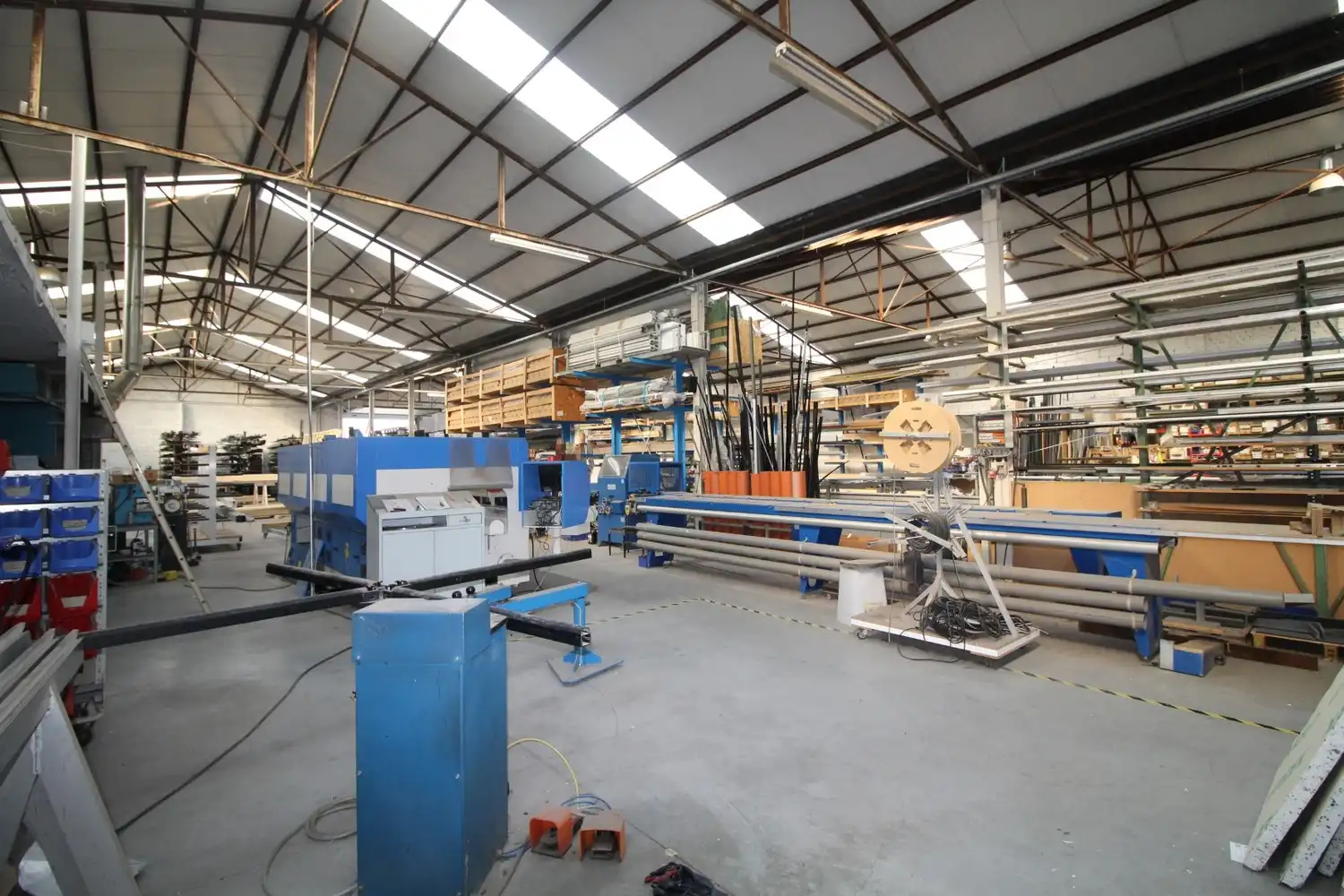 Maldegem | industriezone Krommewege – compleet uitgerust bedrijfsgebouw van ca.1.230m². foto 11