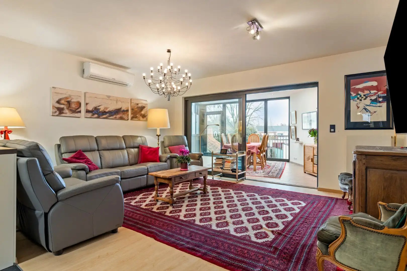 Ruime, energiezuinige bel-etagewoning met ruime garage in hartje Retie met zorgwoningpotentieel foto 4