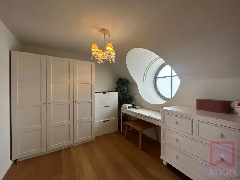 Bemeubeld luxe dakappartement centrum Geel. foto 12