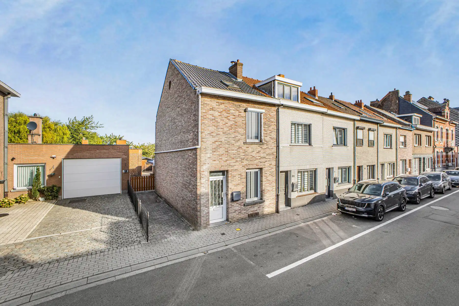 Eengezinswoning met 2 slaapkamers, inrichtbare zolder & tuin foto 24