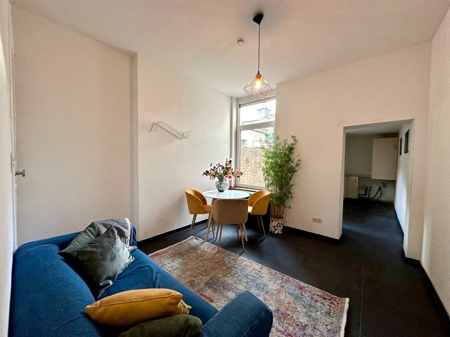 Gerenoveerde rijwoning te koop in het centrum van Kortrijk. foto 5