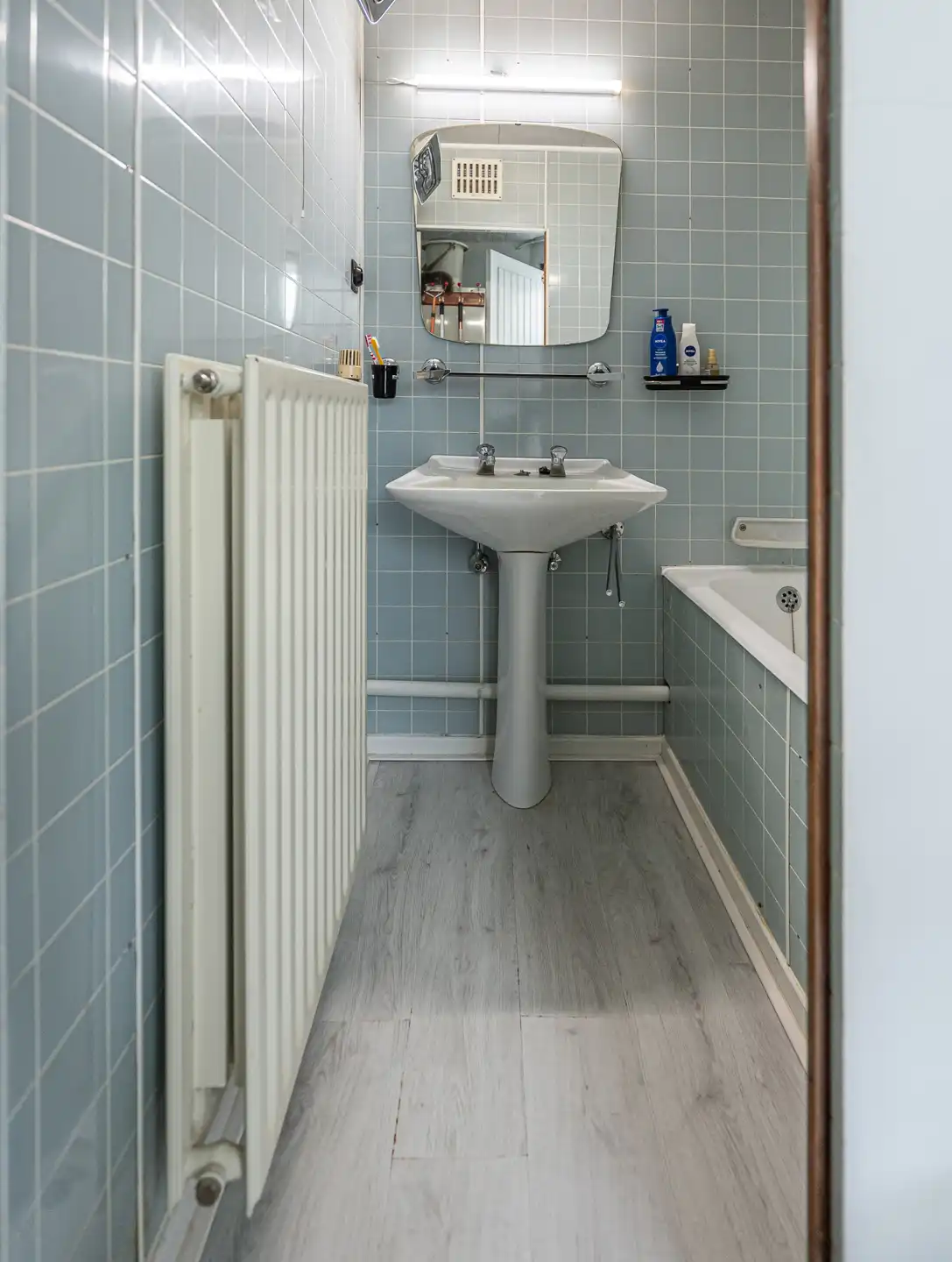 Woning in half-open bebouwing op 8 are foto 23