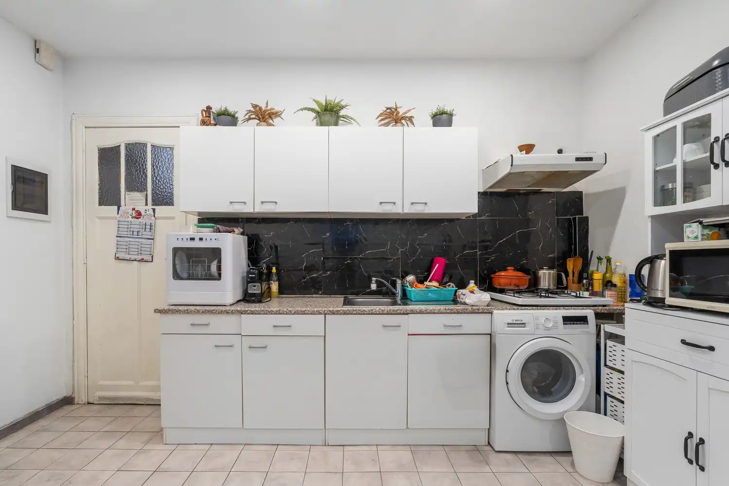 Opbrengsteigendom met totaaloppervlakte van 245m² op een uitstekende locatie in Anderlecht! foto 14