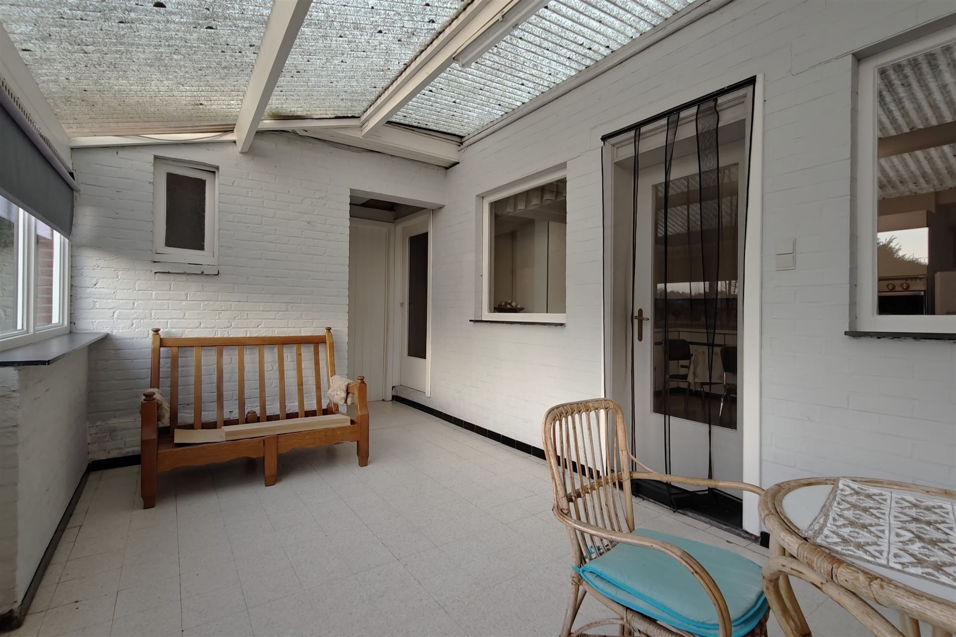 Nette, op te frissen hoekwoning (5a70ca) met mogelijkheden op gunstige locatie te Munsterbilzen foto 6