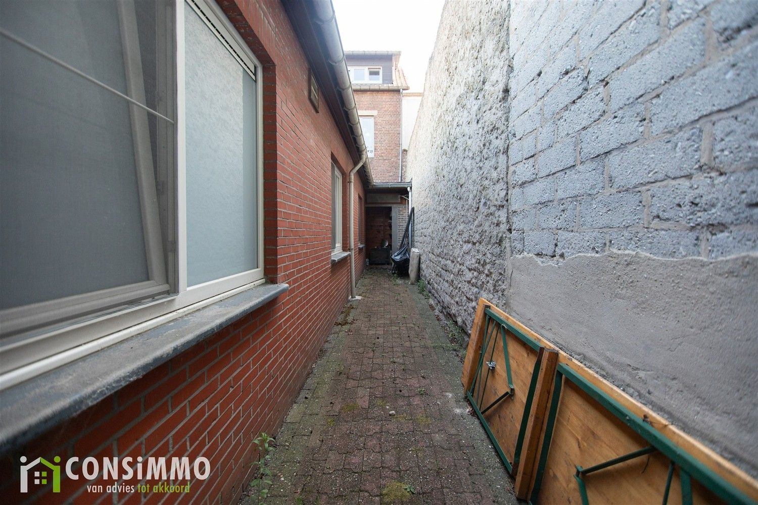 Gelijkvloers appartement met tuin en 2 slaapkamers in Genk foto 17