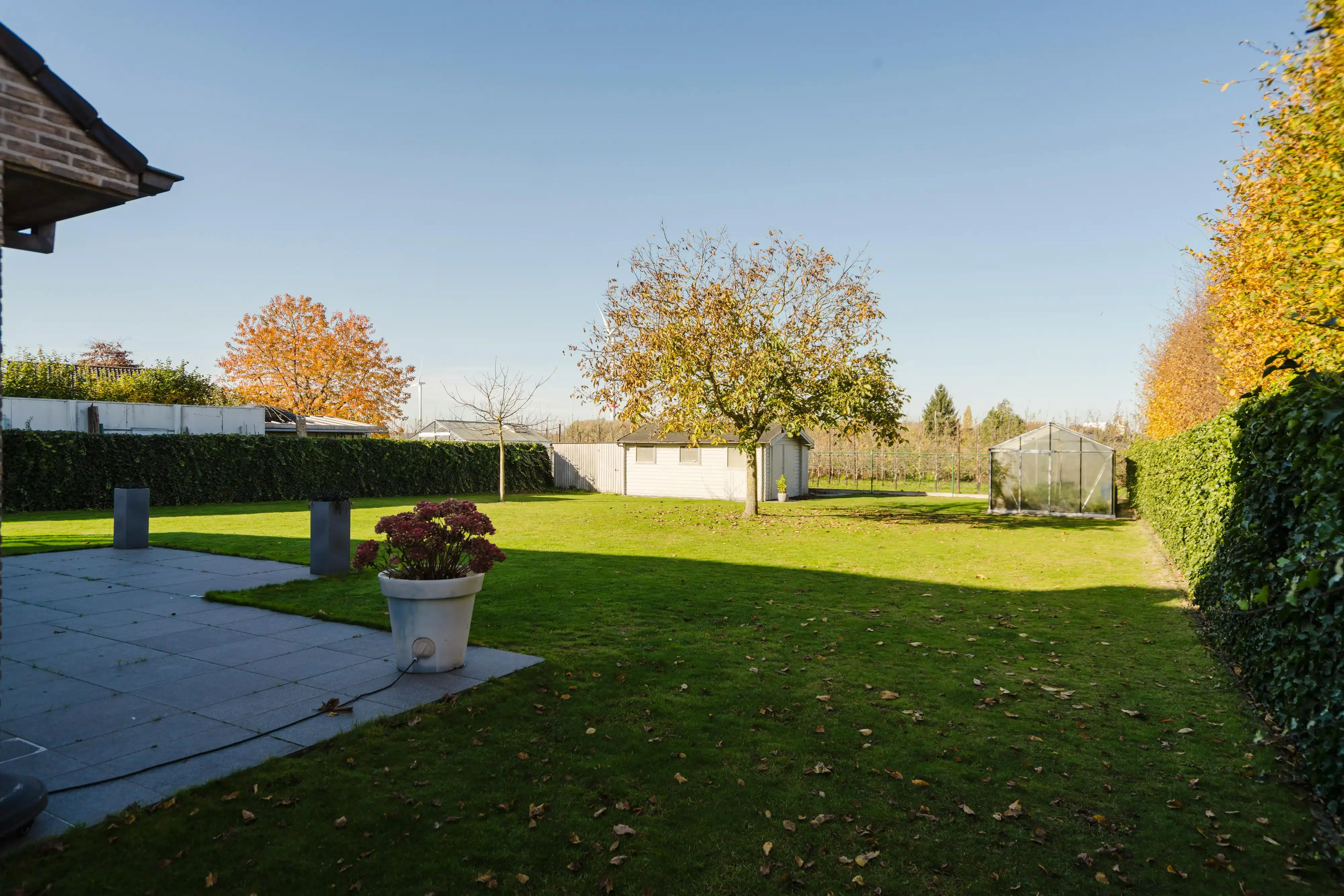 Ruime villa met 6 kamers te koop in Sint-Eloois-Vijve foto 24