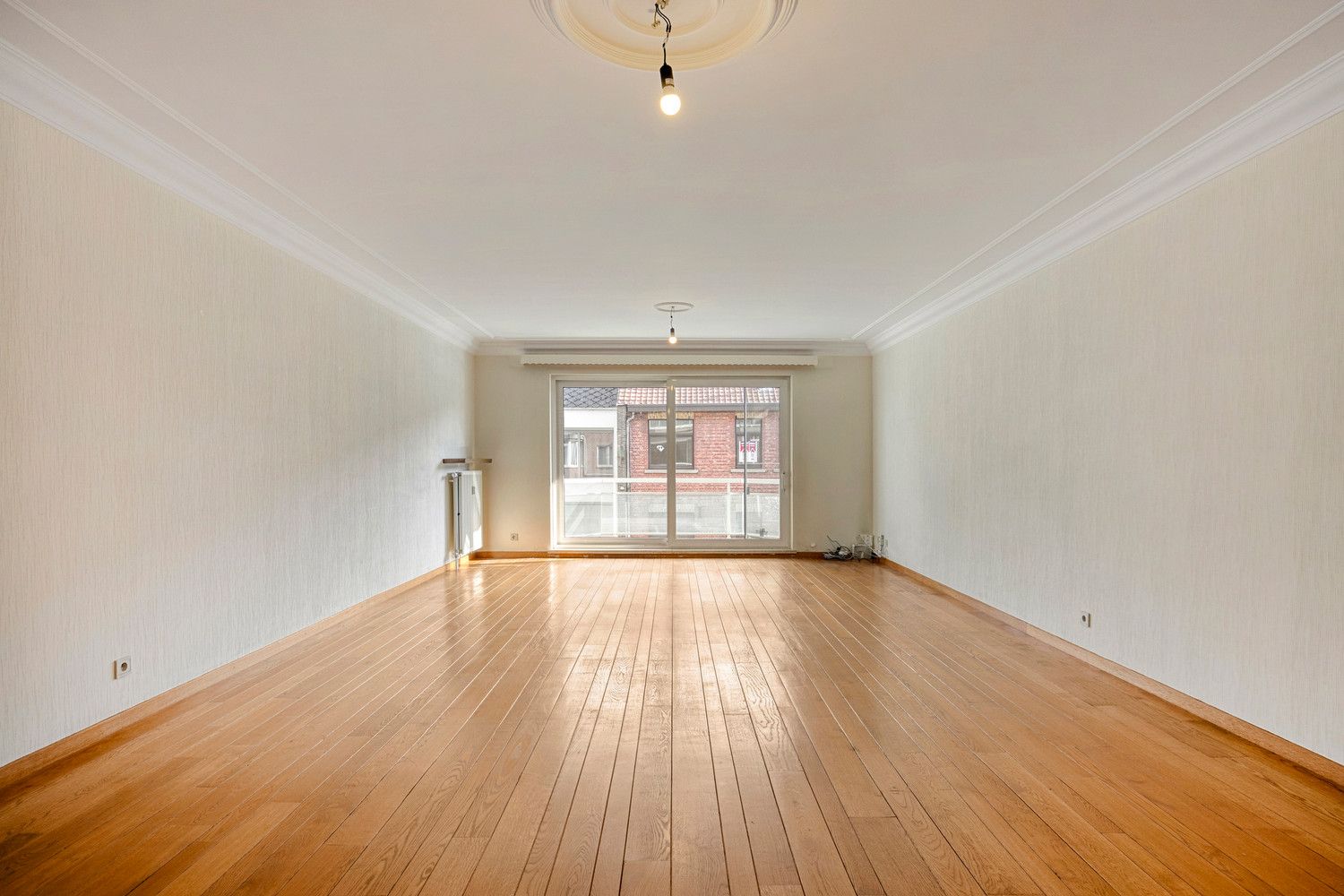 RUIM EN LICHT APPARTEMENT MET 3 SLPKS, TERRASSEN EN GARAGE IN HET HARTJE VAN LUMMEN! foto 6