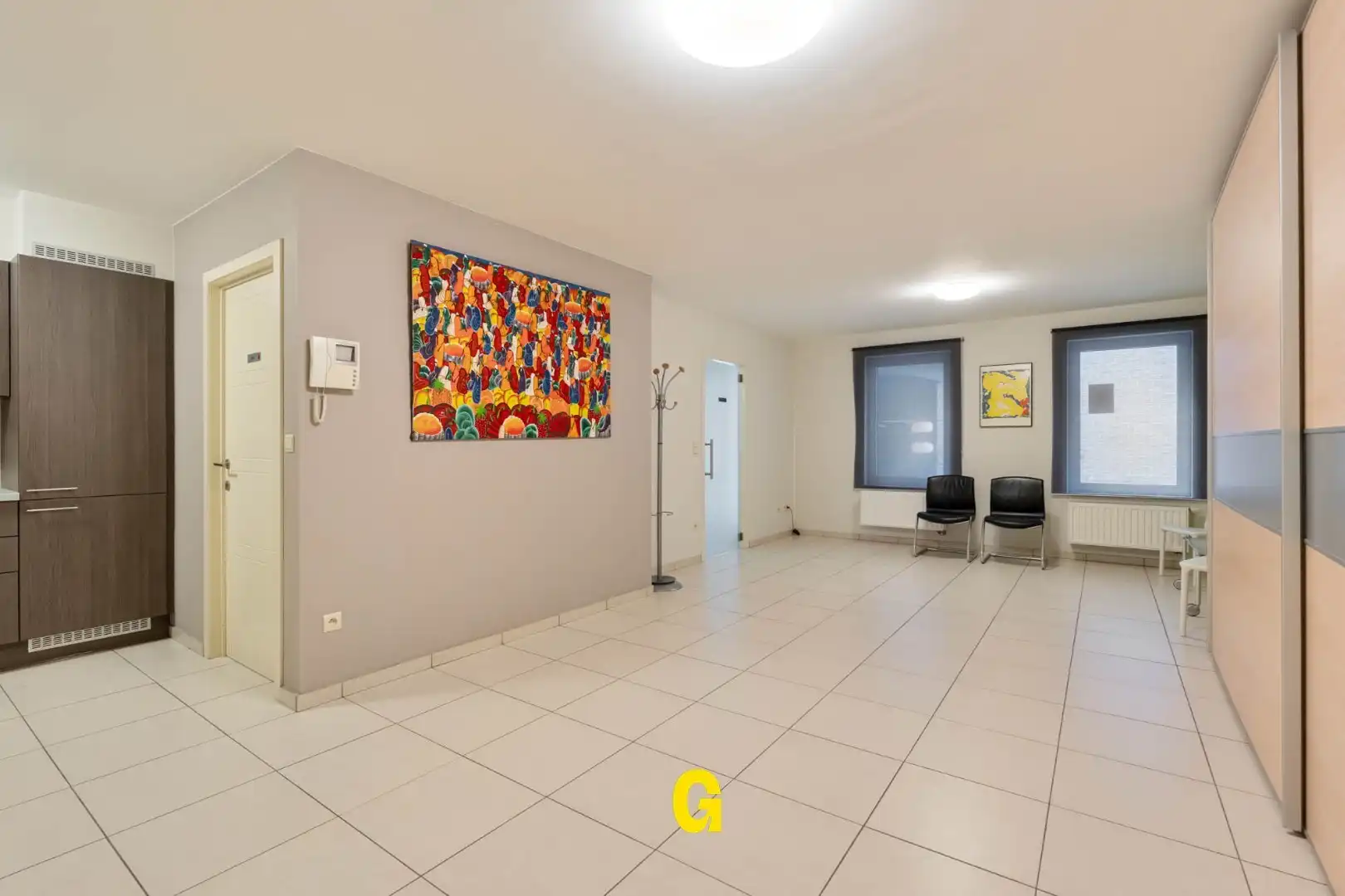 Netjes verzorgd en comfortabel ingericht gelijkvloers appartement met ruim terras, standplaats en kelderberging op wandelafstand van de markt foto 8