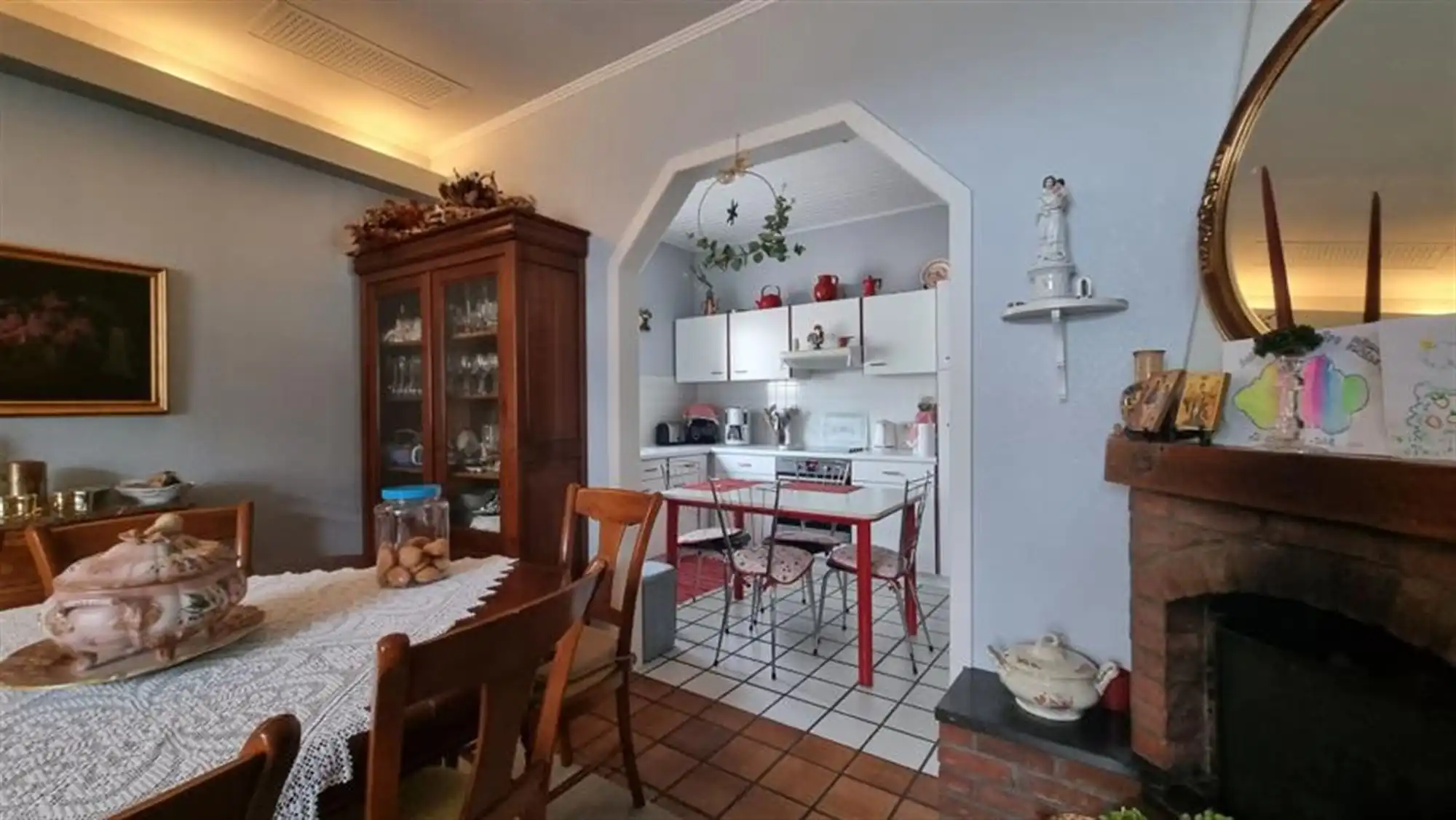 Aangename 3-gevel woning met tuin foto 6
