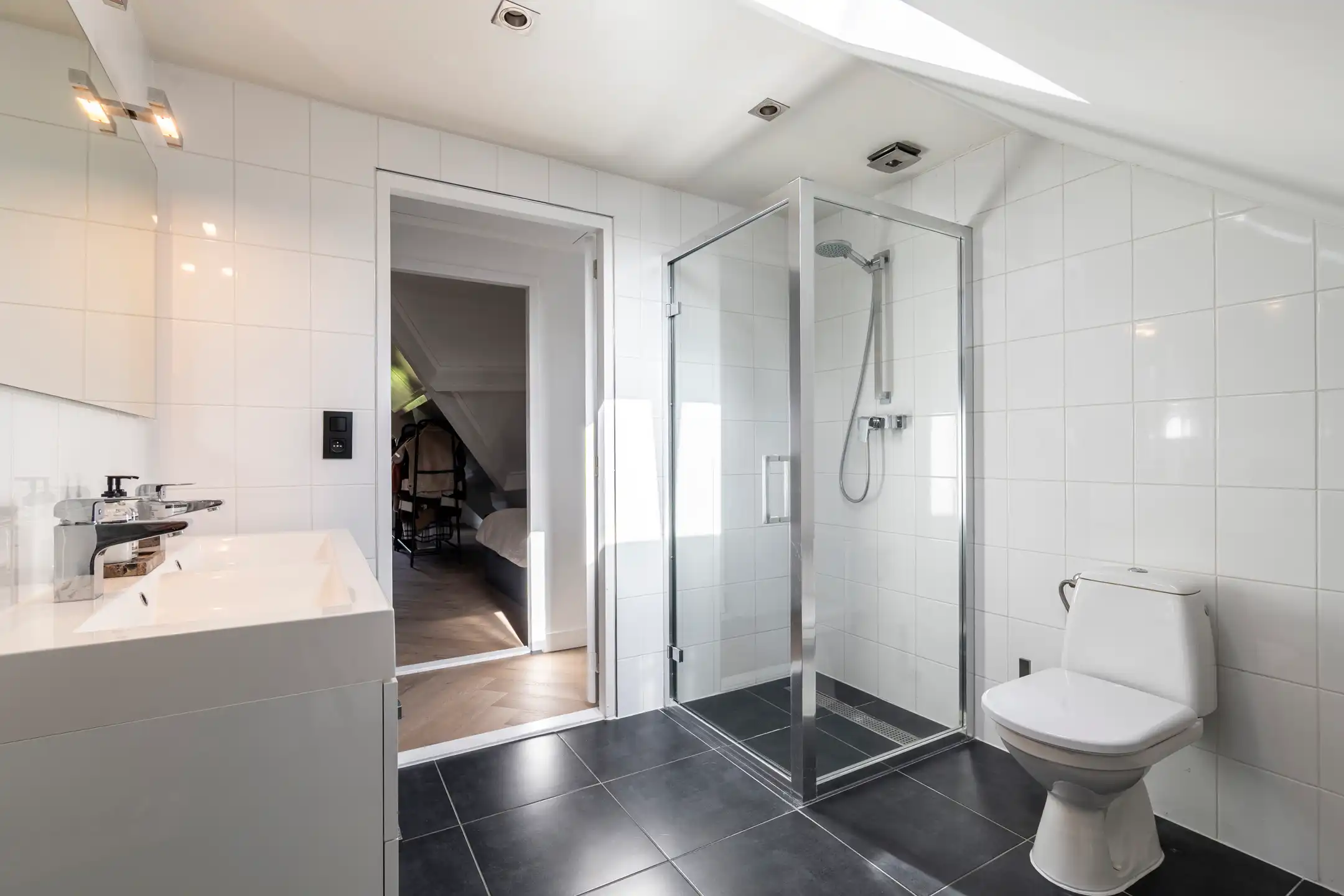 luxe afgewerkte vrijstaande woning op 842 m² in Poppel. foto 22