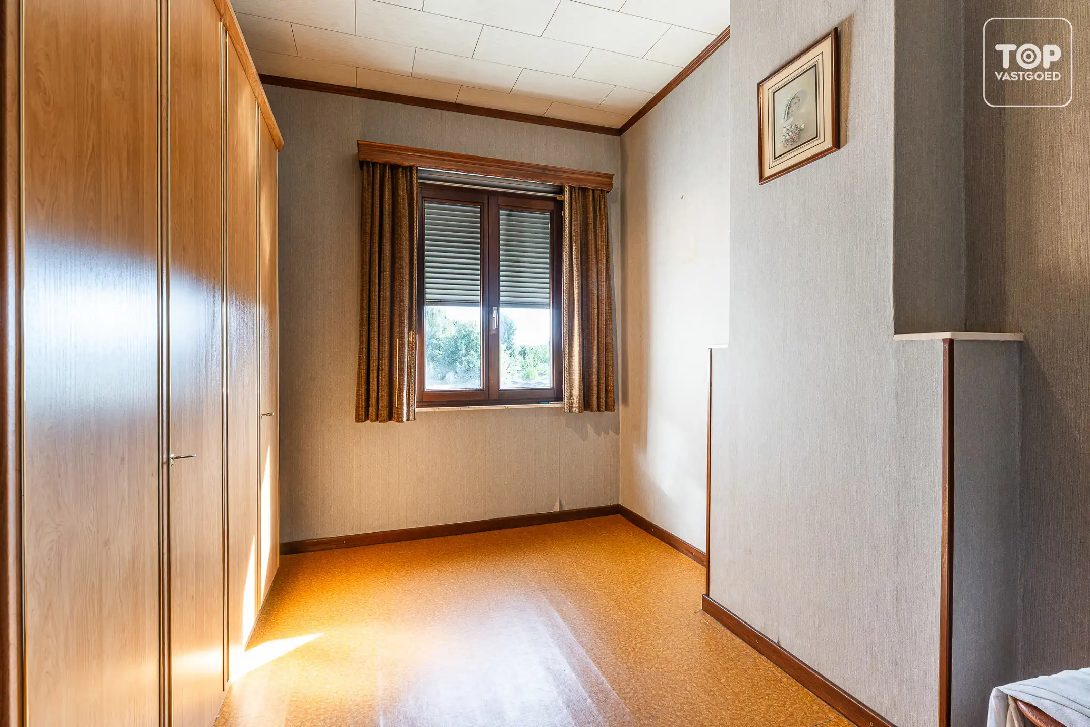 Te renoveren woning met 3 slaapkamers, tuin en grote zolder foto 14