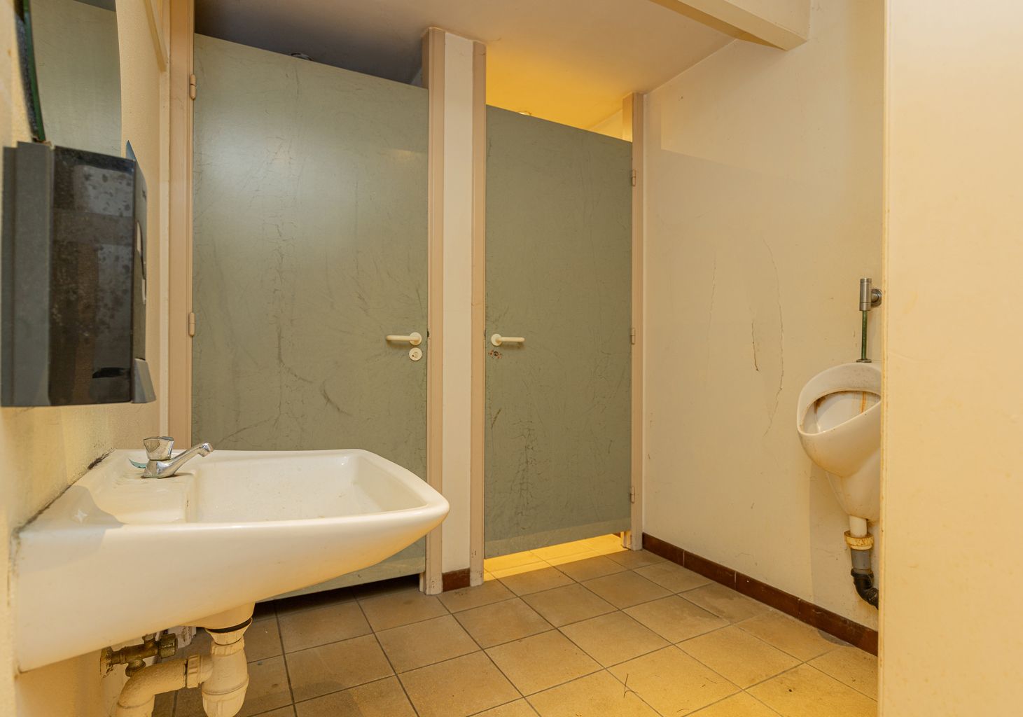 Handelsruimte met woonst in Opwijk centrum! foto 10