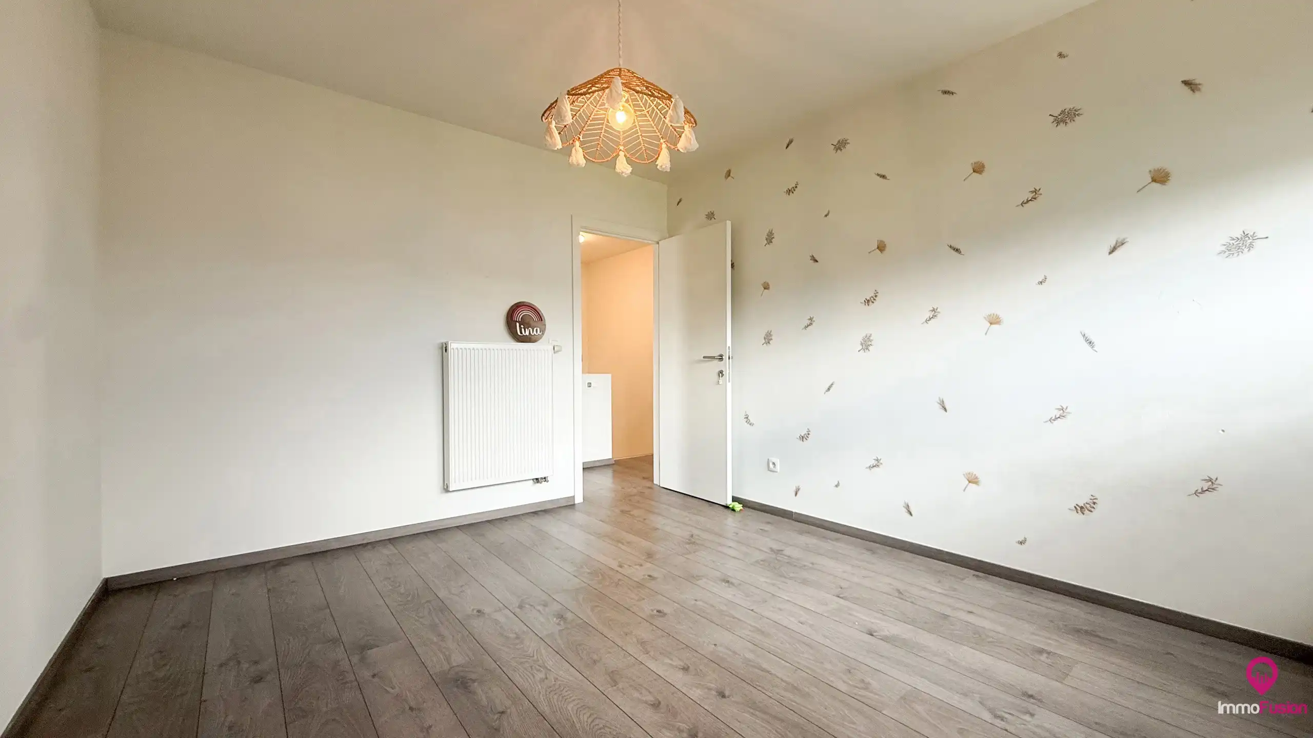 Recente halfopen woning met 3slpks, veranda en ruime tuin! foto 23