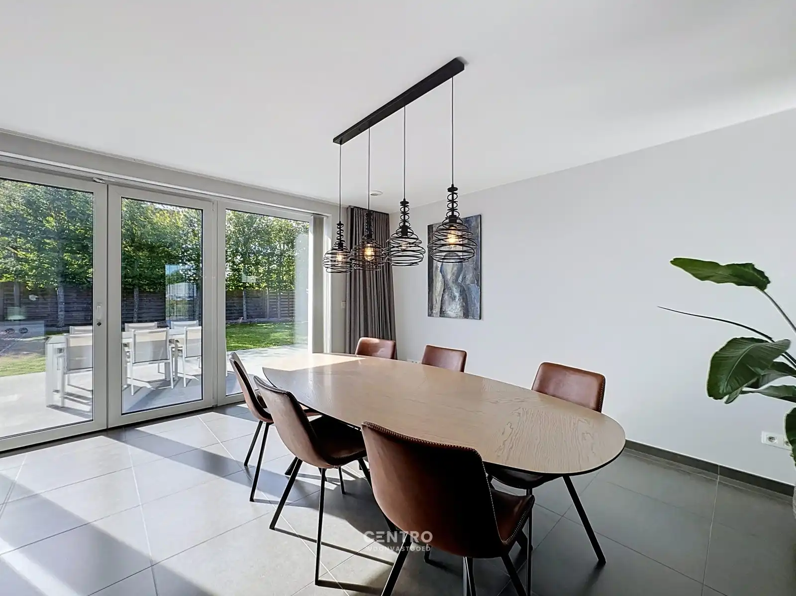 RECENTE ENERGIEZUINIGE woning met 4 slpks, ZUIDger. tuin én garagebox! foto 7