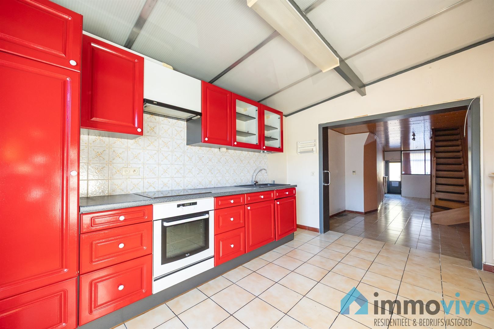 Te renoveren woning met 2 slaapkamers en gezellige tuin. foto 5