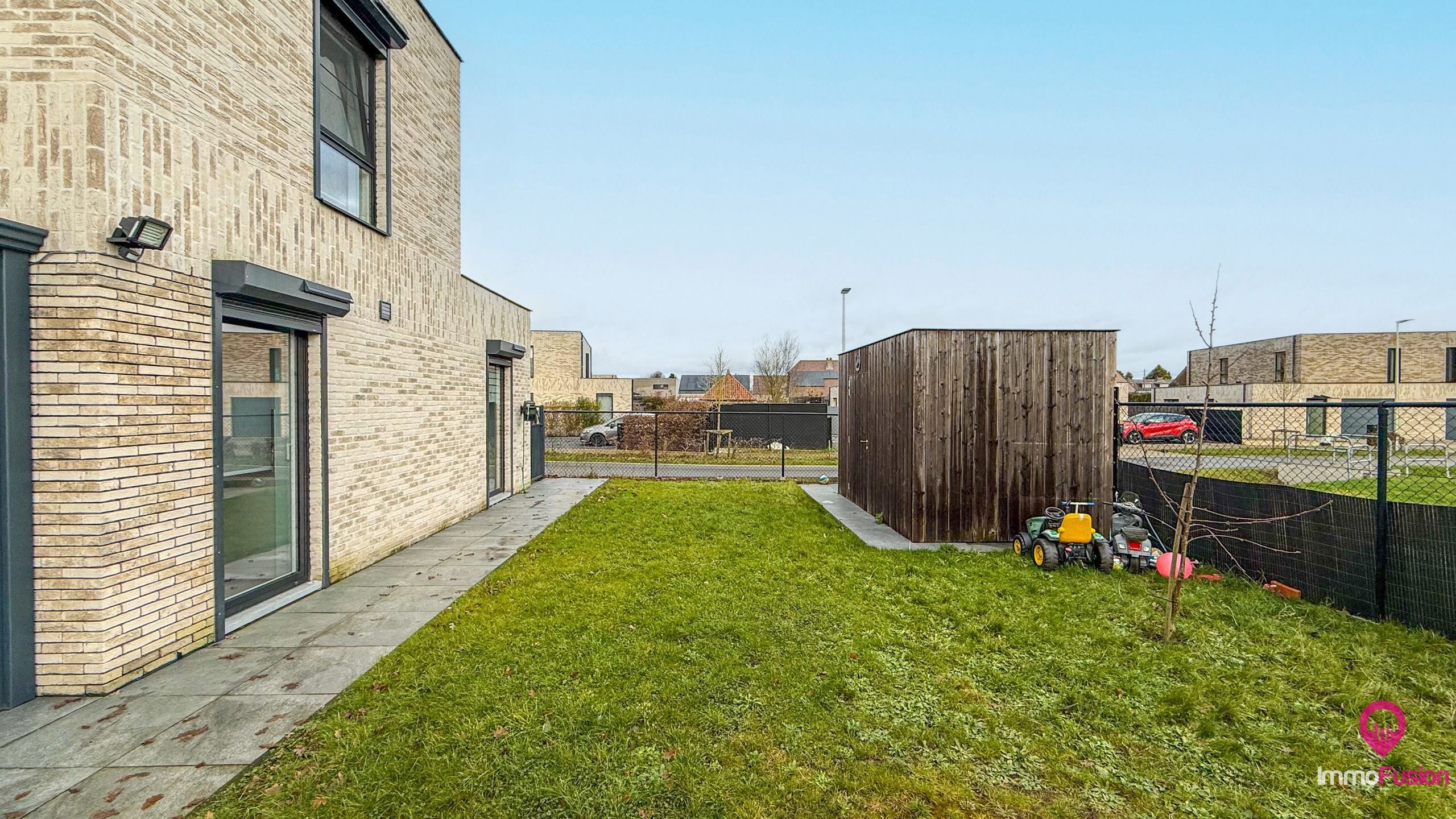 Recente halfopen woning met 2slpk en mooi tuin in Boekt! foto 39