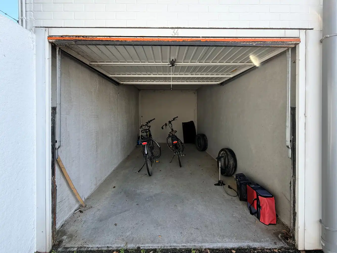 Gesloten garage in Duinbergen foto 3