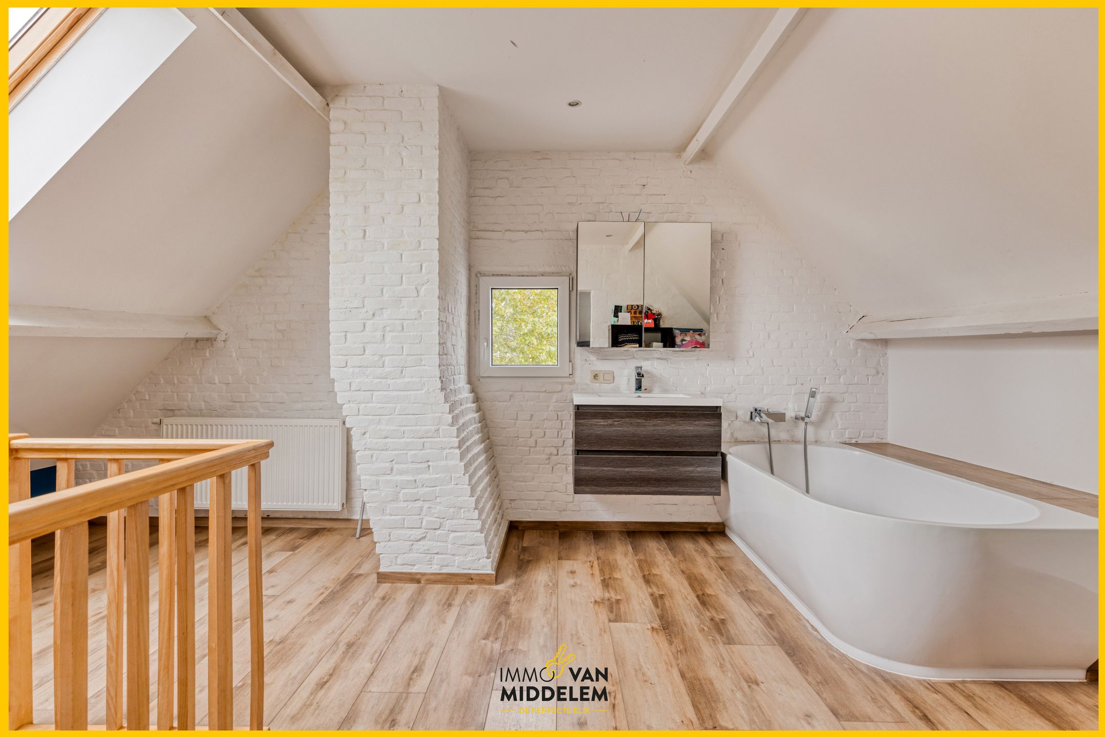 VERNIEUWDE WONING MET 4 KAMERS, TUIN & ZORGUNIT foto 14