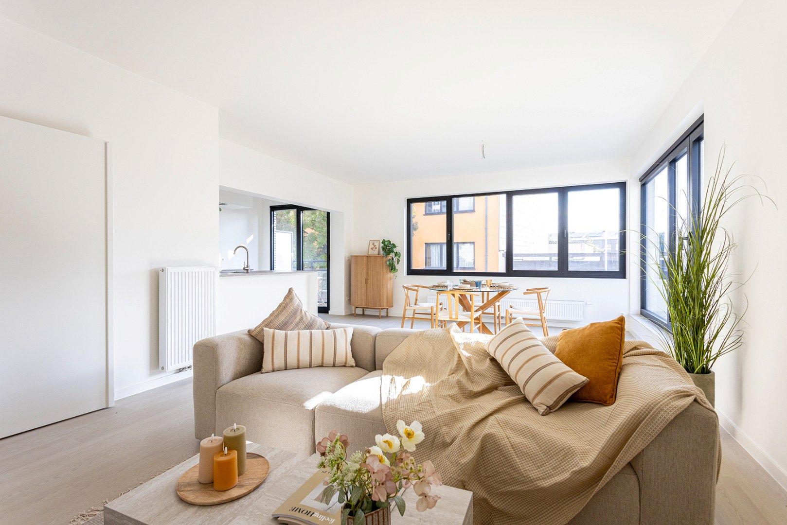 Vernieuwbouw appartement (1v) met 3 slaapkamers en twee terrassen!  foto 5