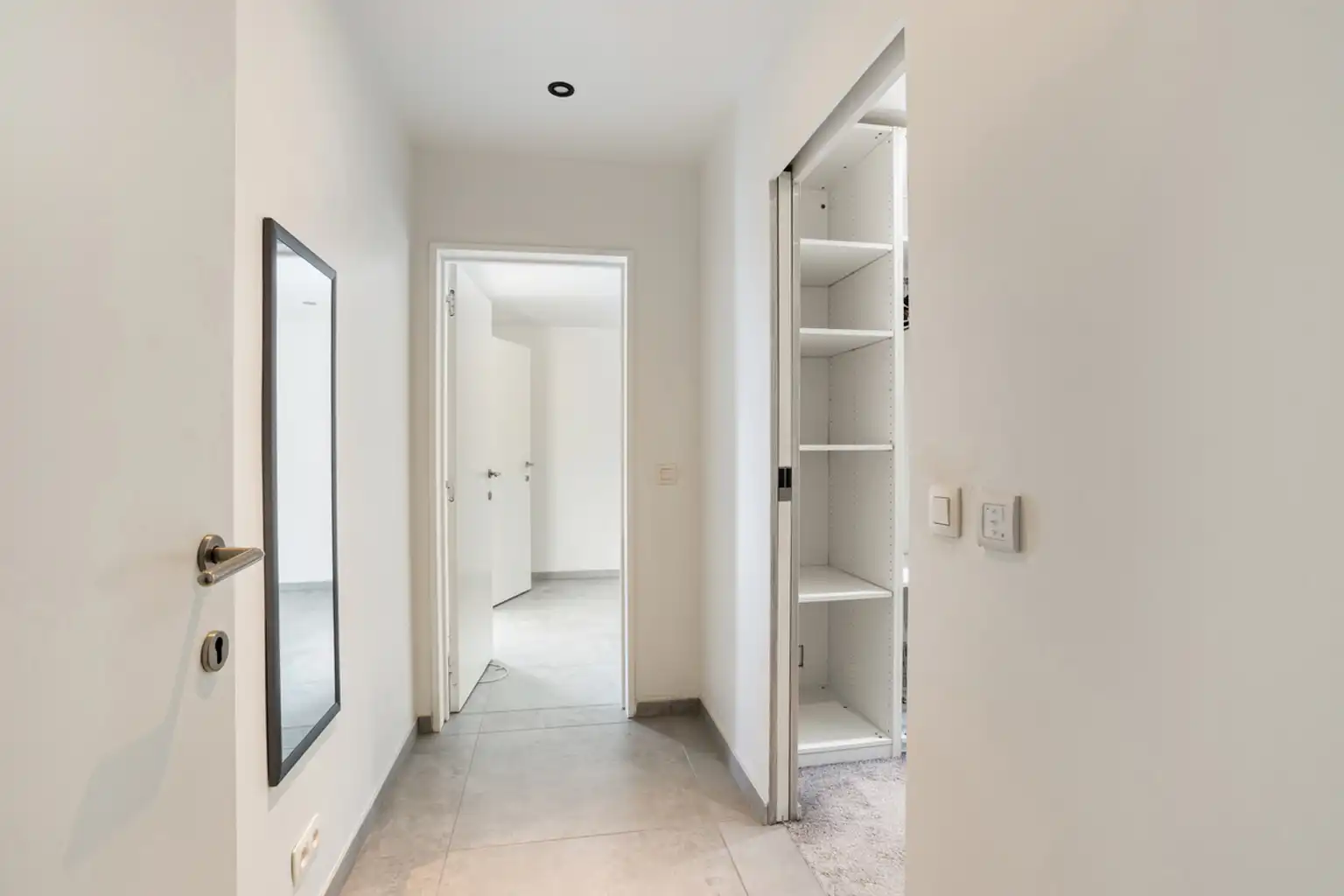 Appartement in verkeersluwe omgeving in centrum Asse foto 7