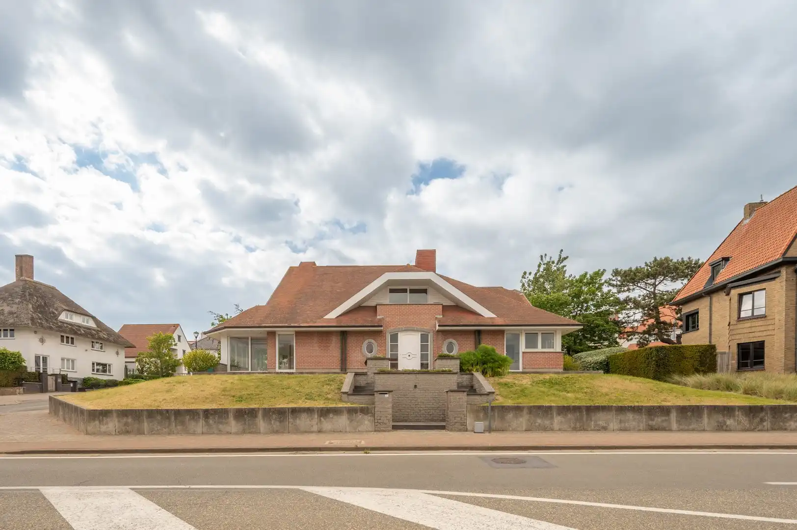 Charmante villa gelegen op een uitstekende locatie in Duinbergen. foto 4