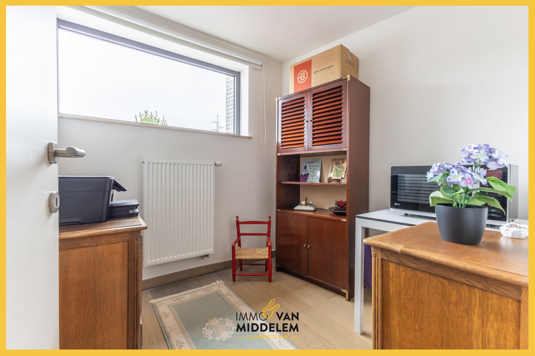 INSTAPKLAAR GELIJKVLOERS 2-KAMER APPARTEMENT - GROOT TERRAS foto 9