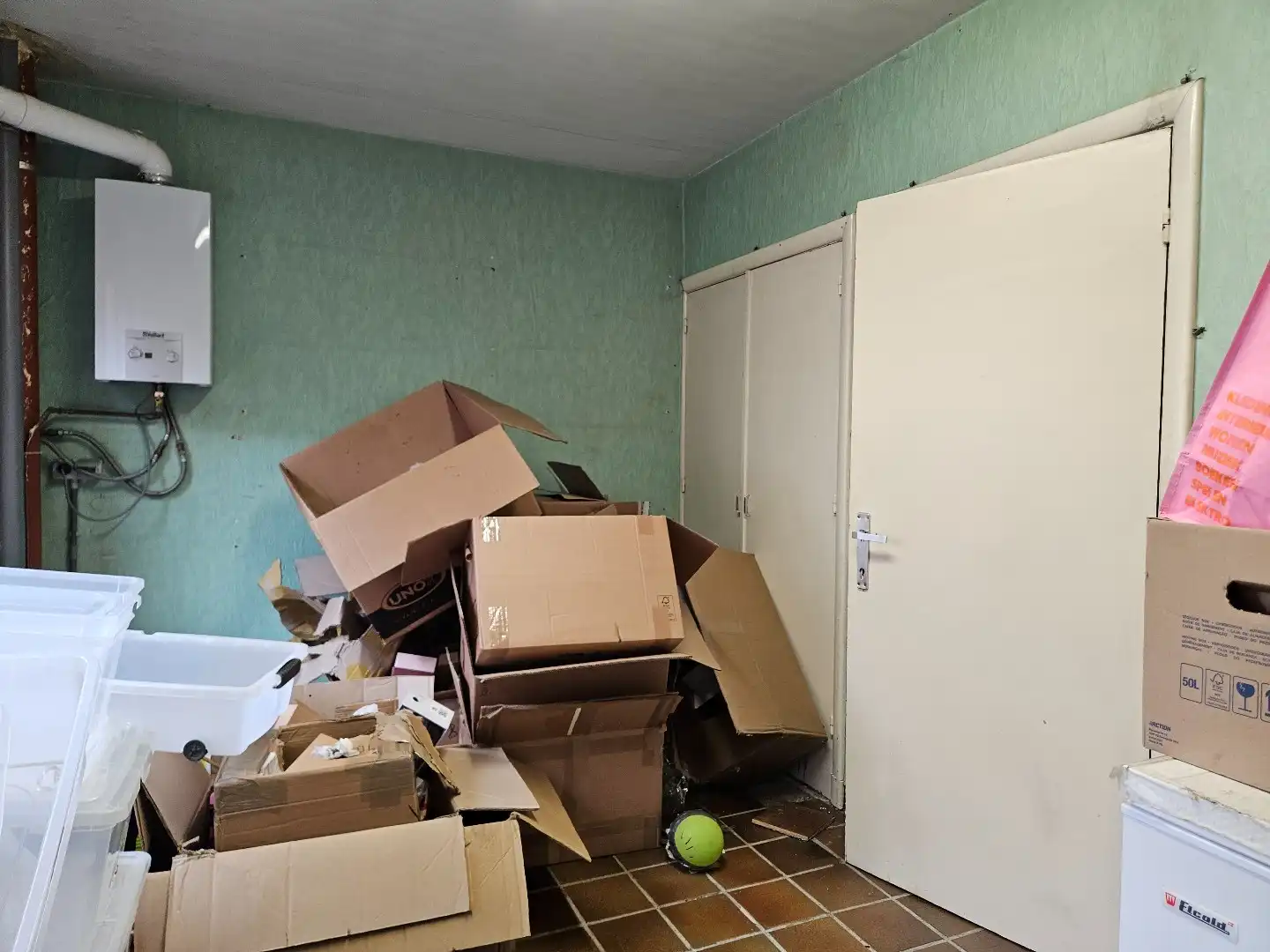 Handelspand van 135 m² met diverse mogelijkheden in het centrum van Mol! foto 12