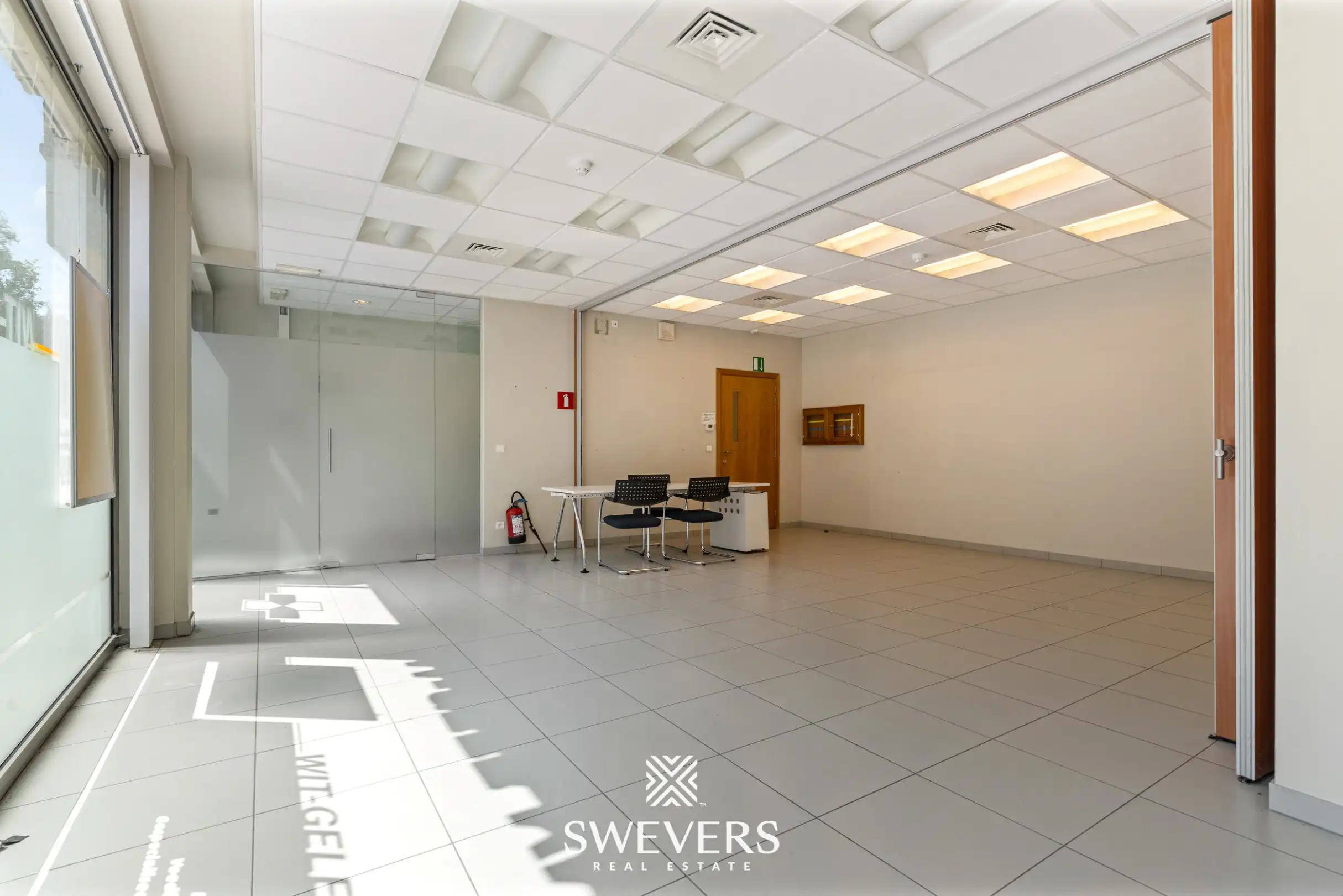 Kantoorruimte 333 m² met topzichtbaarheid aan de kleine ring, Hasselt foto 9
