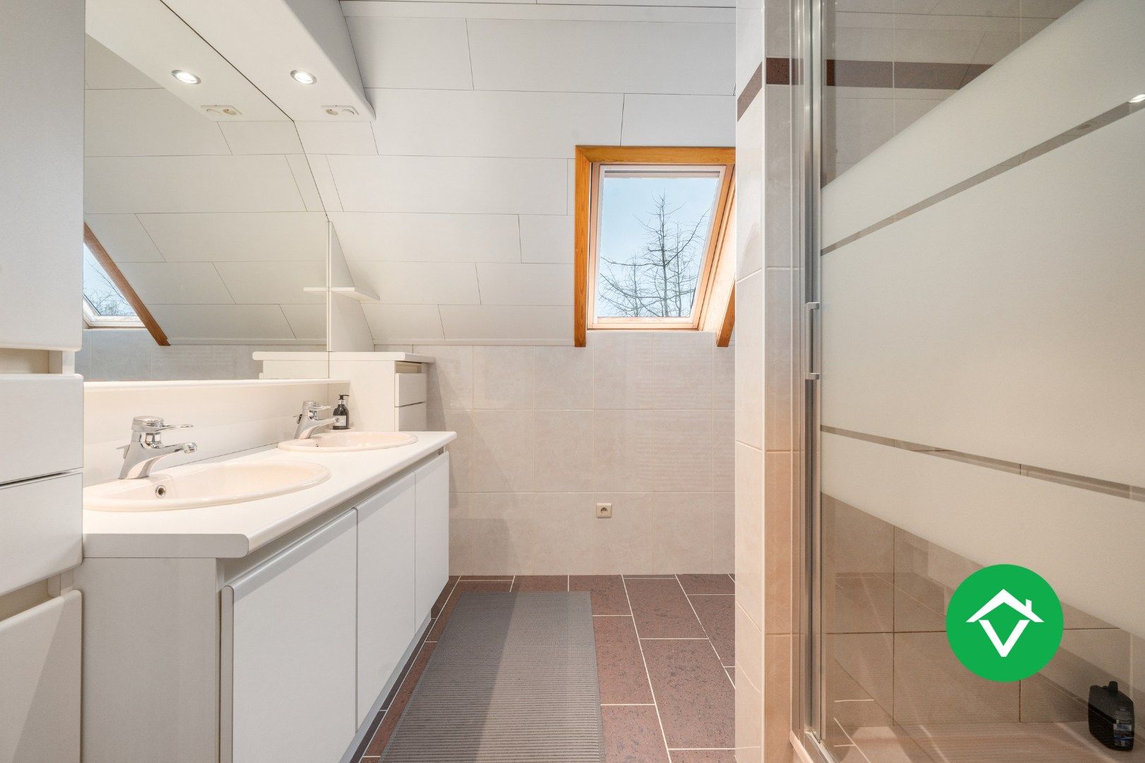 Alleenstaande woning met 4 slaapkamers te Ichtegem  foto 21