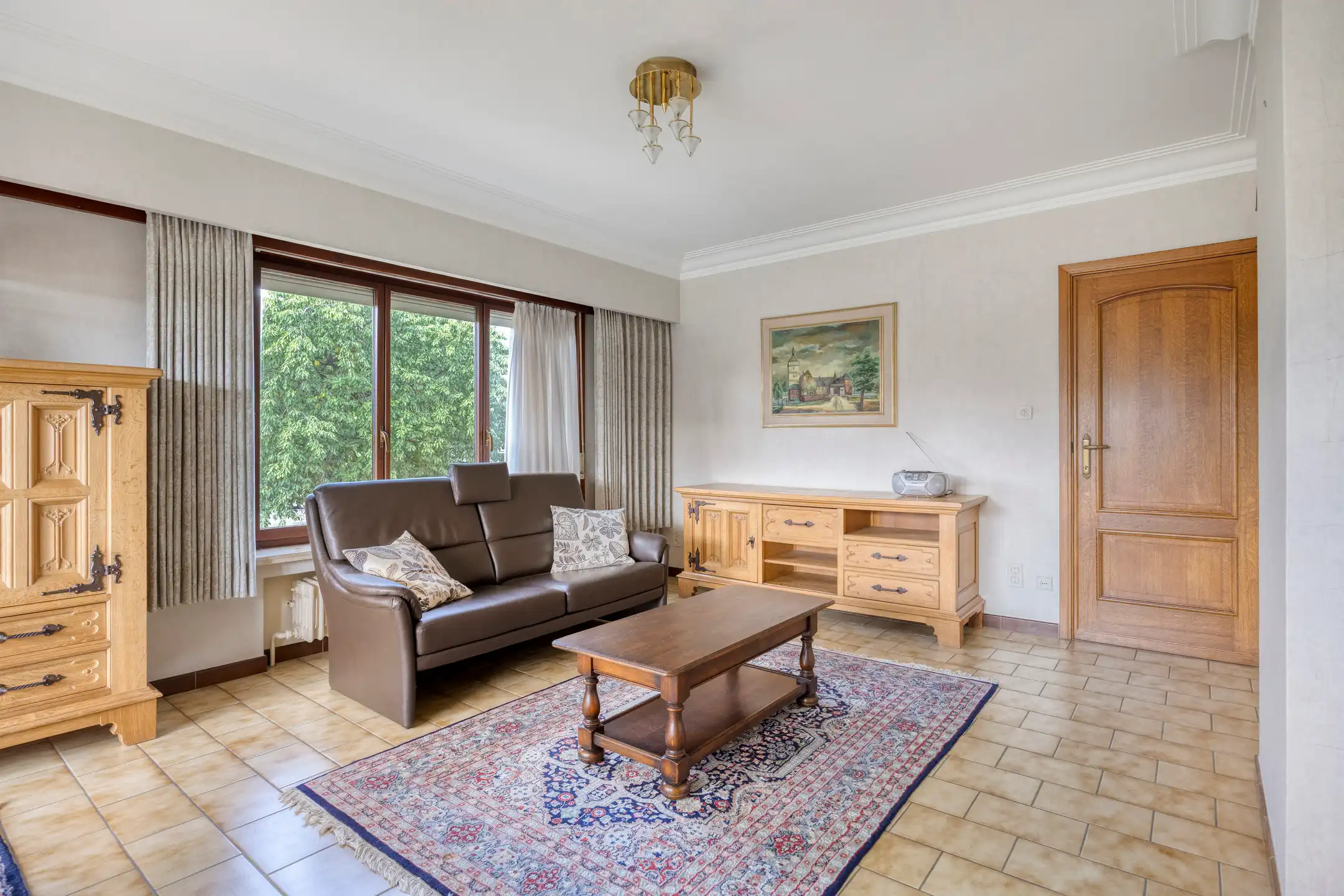 Ruime woning met 4 slaapkamers & bureau op 23are te Holsbeek foto 4