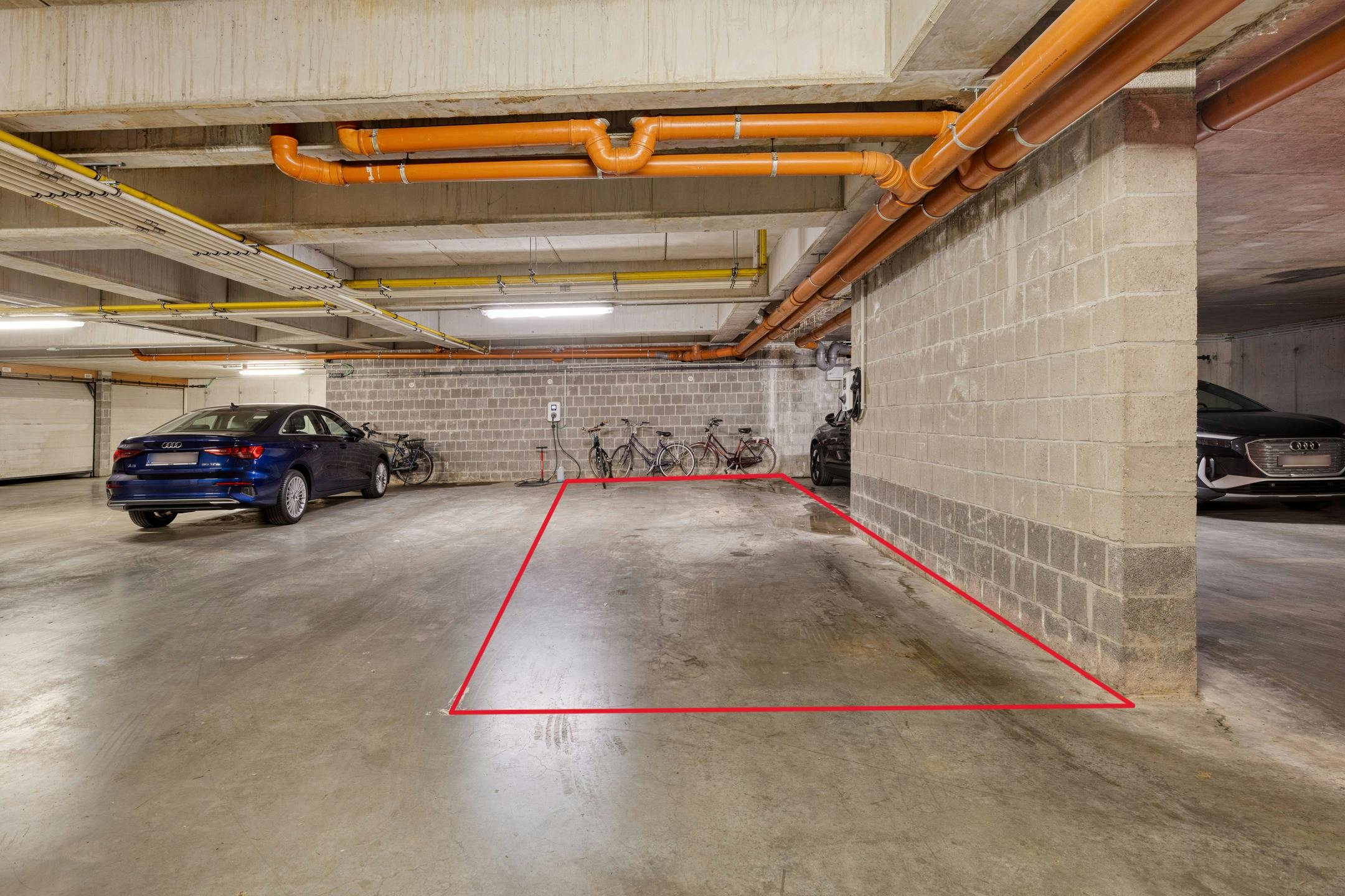 Appartement met twee slaapkamers en terras te koop Antwerpen foto 16