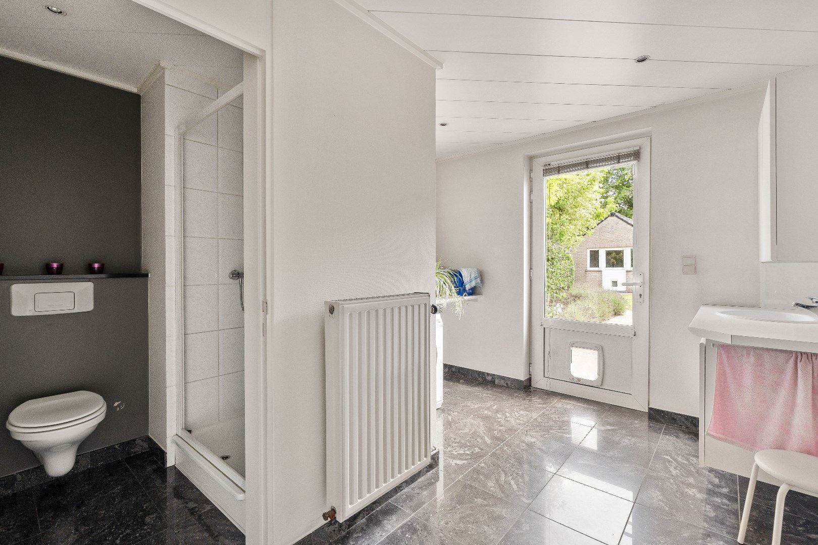 Unieke, uitstekend onderhouden villa in het hart van Ieper – rust, ruimte en comfort foto 20