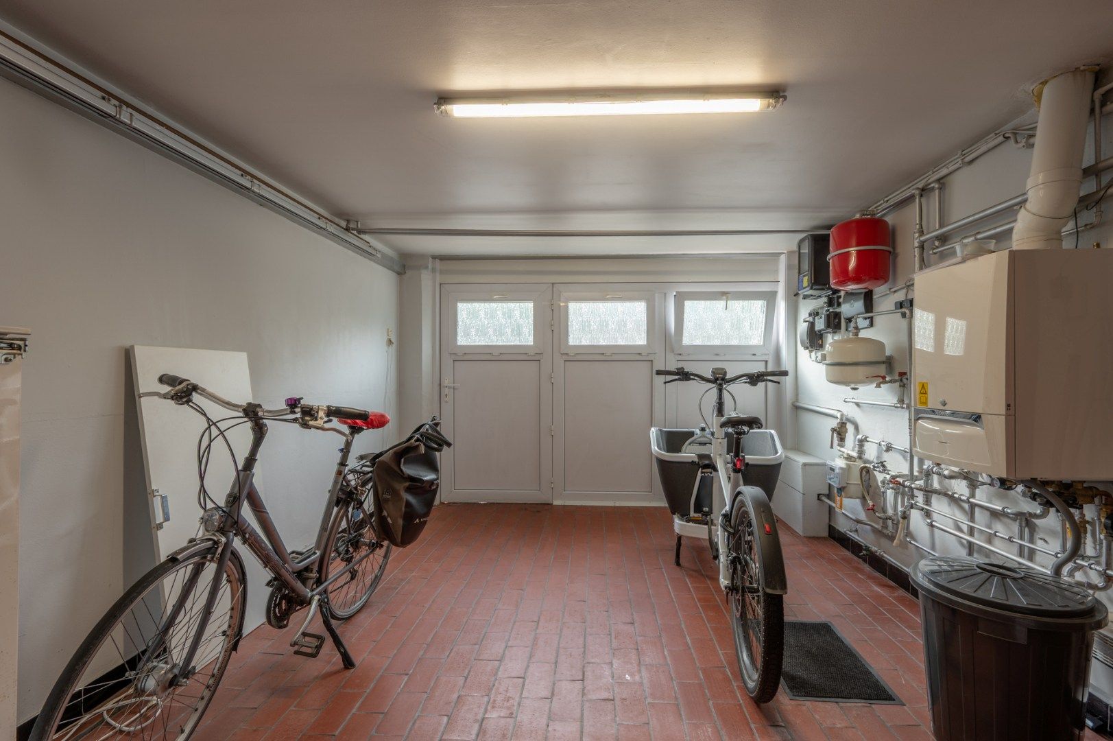 Leuk gelegen woning te Assebroek! foto 13
