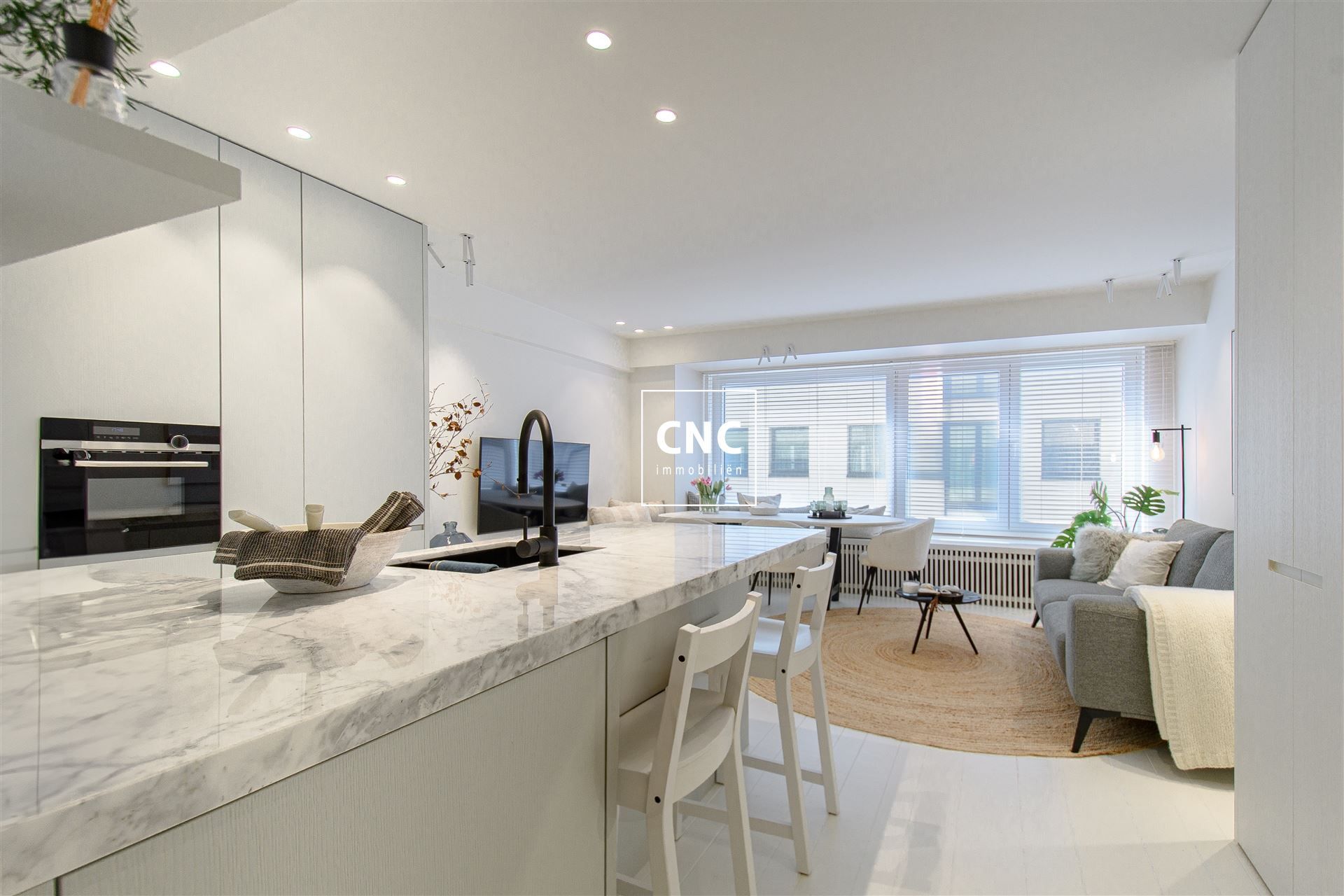 Gerenoveerd appartement in Knokke op fantastische locatie foto 2