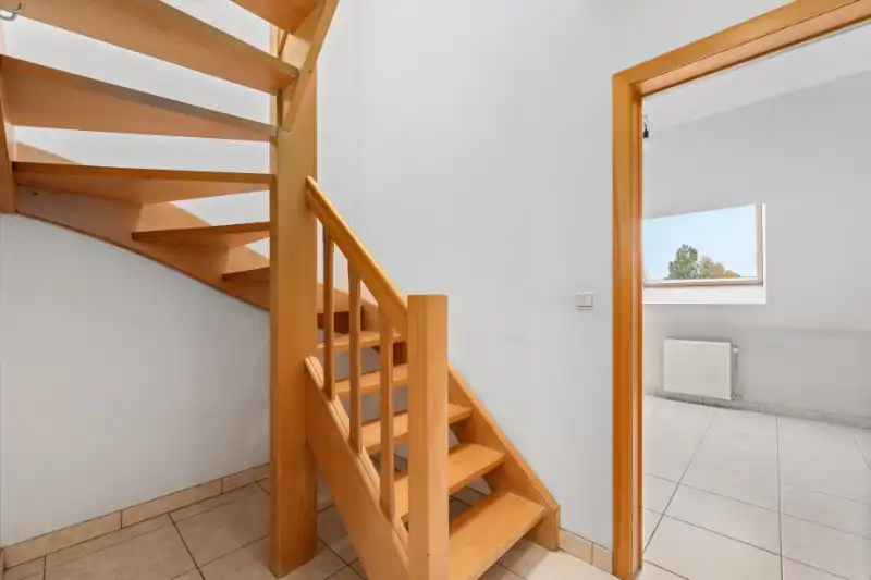 Ruime duplex appartement 2 slpk nabij centrum Zele! foto 8