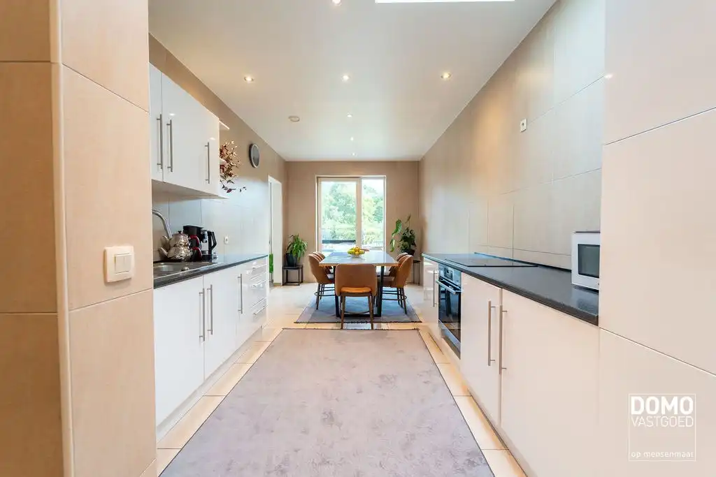 Gunstig gelegen handelshuis te Spalbeek (Hasselt) foto 7