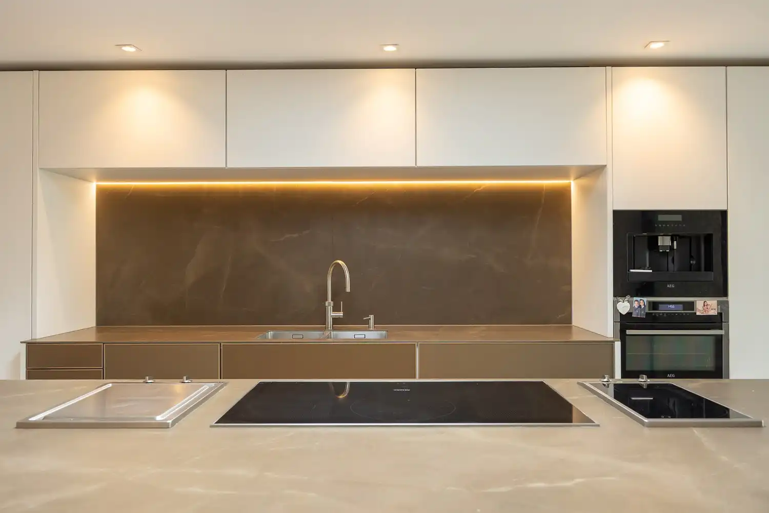 Stijlvol gerenoveerde woning in het hart van ’s-Gravenwezel – 4 slp – 4 badkamers ​​​​​​​ foto 8