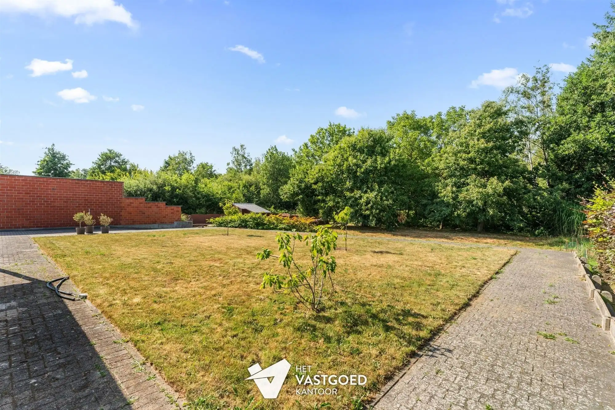 ZEER RUIME WONING MET 5 SLAAPKAMERS UITERST RUSTIG GELEGEN OP EEN PERCEEL VAN 1415 M² TE BERINGEN foto 21