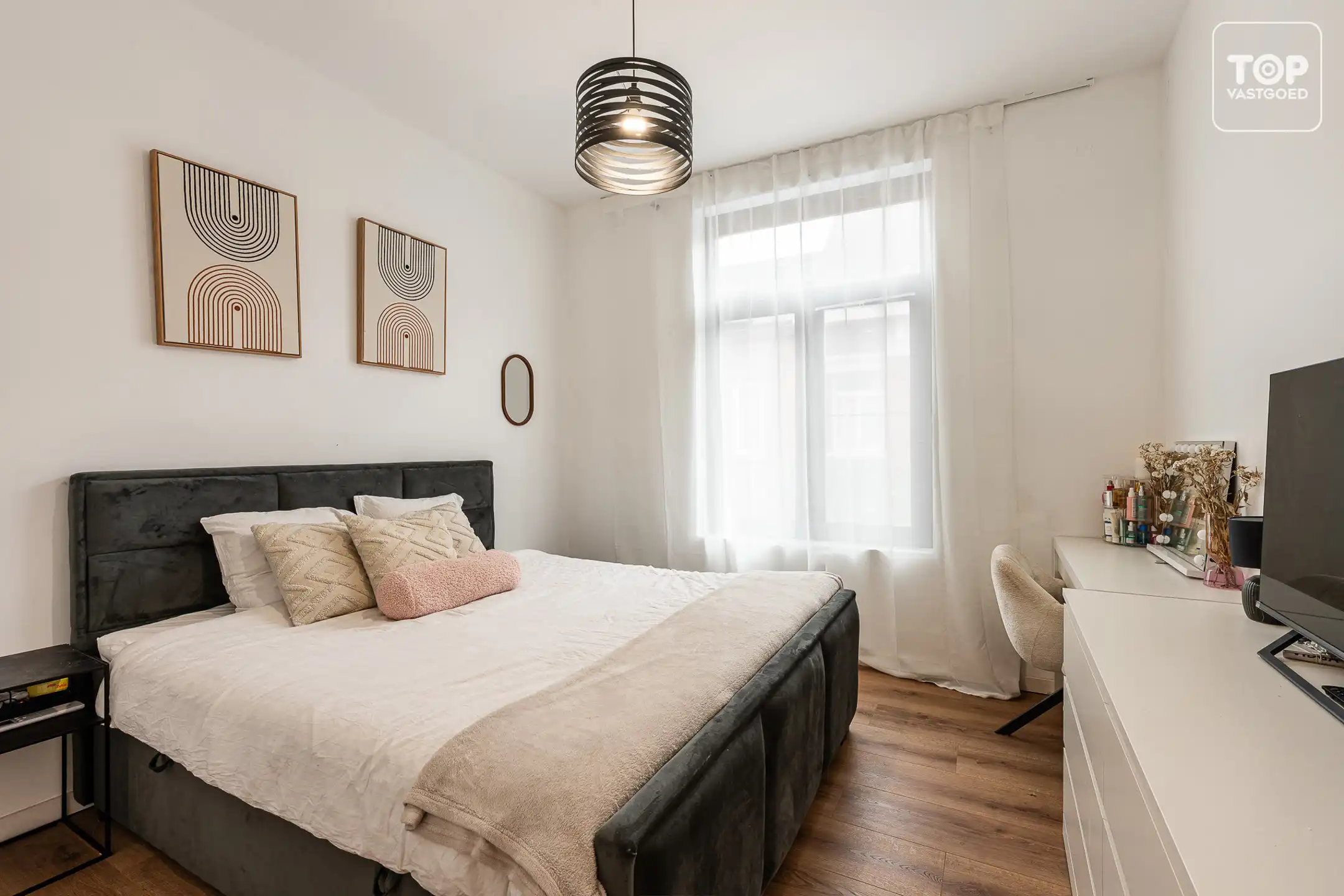 Recent gerenoveerde woning met 4 slaapkamers op TOPlocatie foto 15