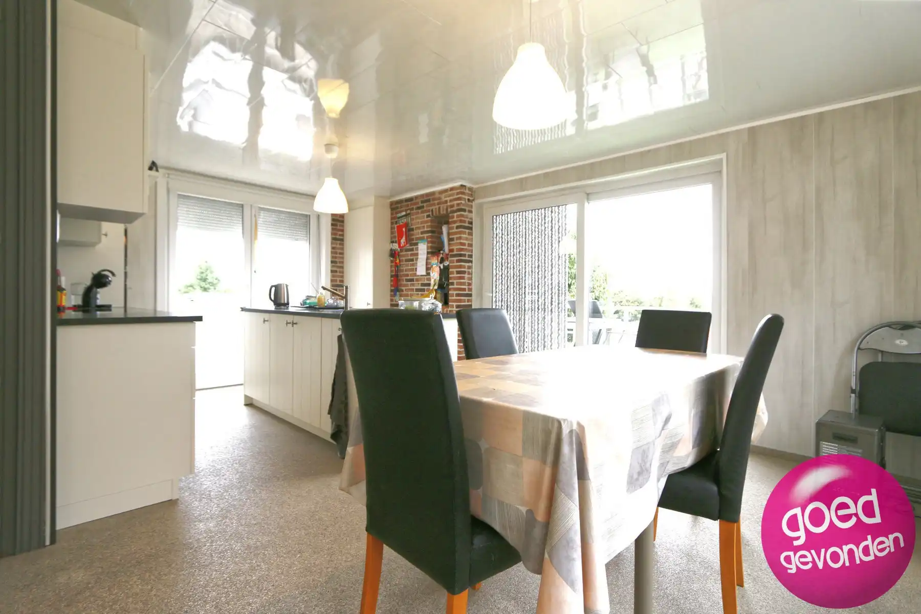 WONING - 4 SLK - 2 KEUKENS - 2 BDK - TERRAS - TUIN - PARKING foto 15