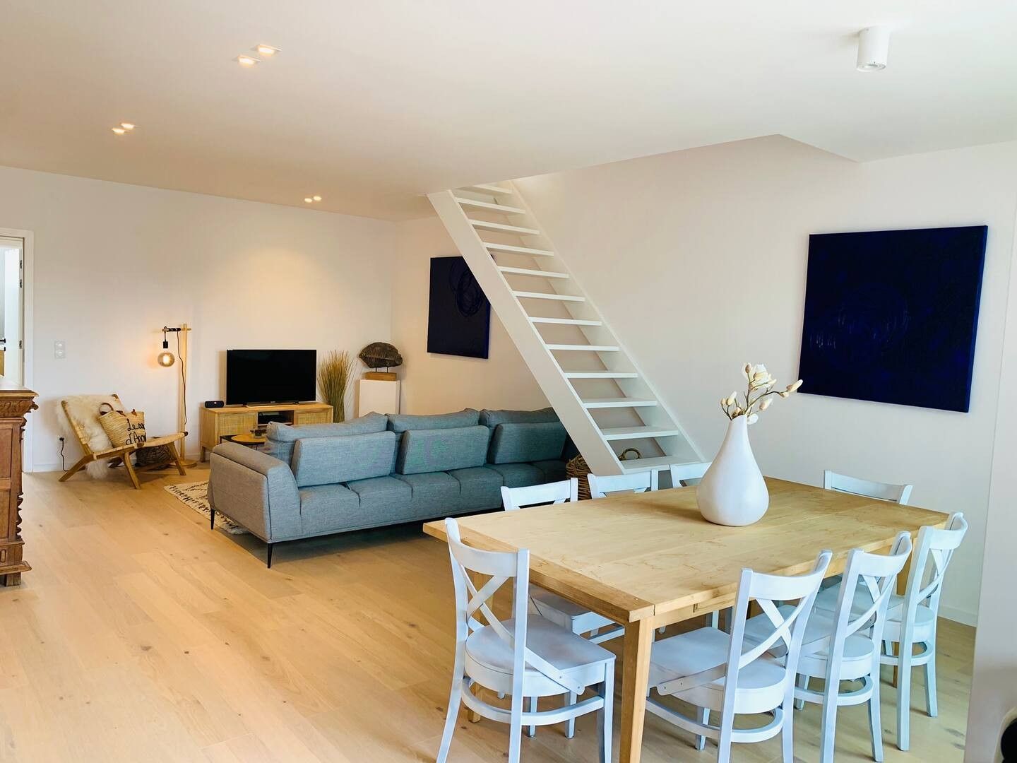 Charmante duplex op 200m van het strand foto {{pictureIndex}}