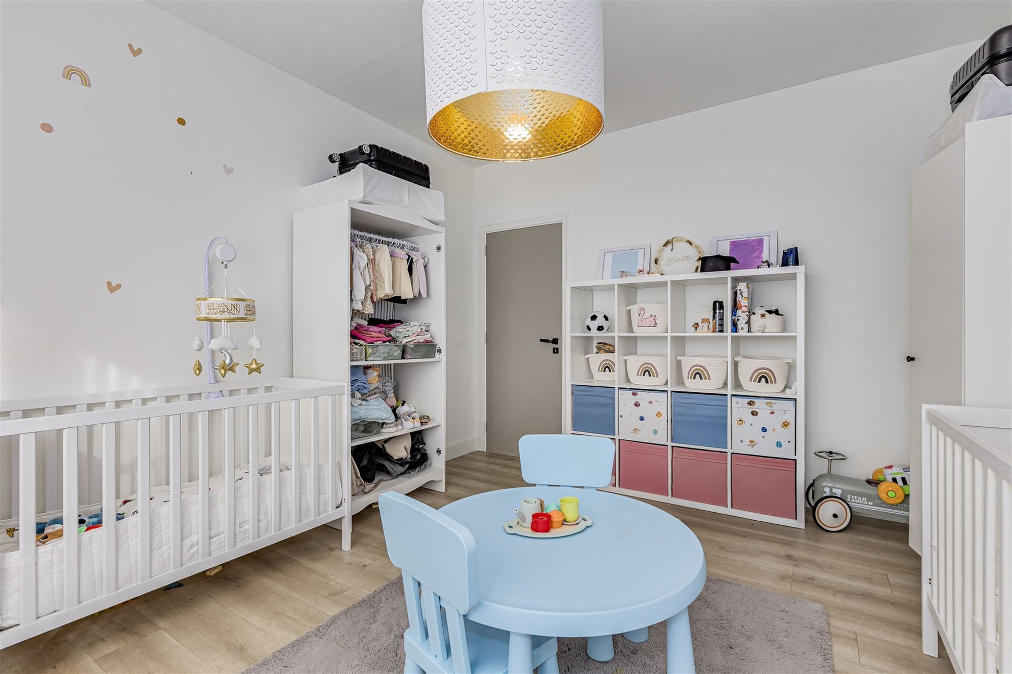 Ruim appartement met 3 slpk en garagebox te Wilrijk foto 14