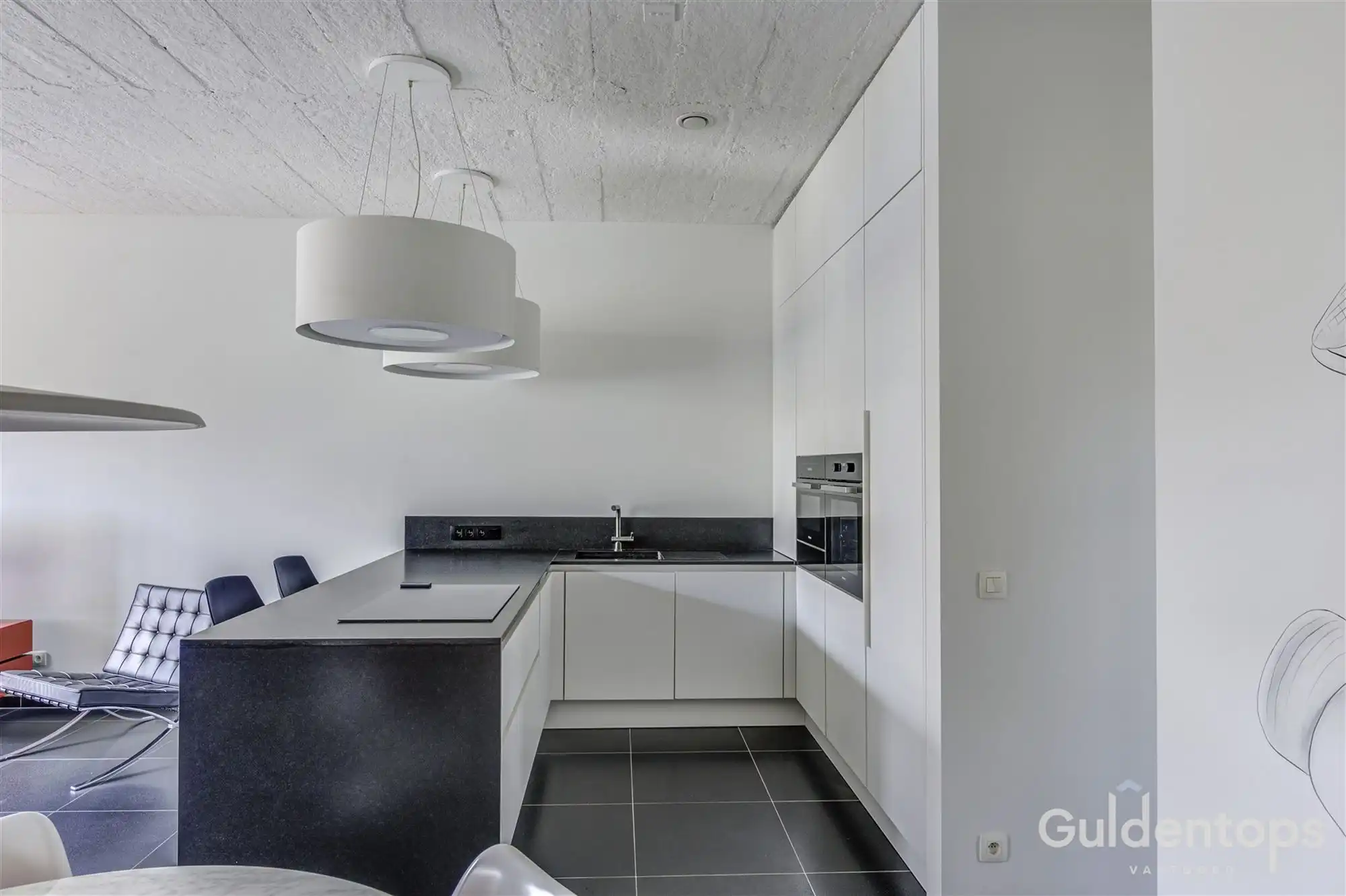 Knap energiezuinig appartement met veel charme foto 10