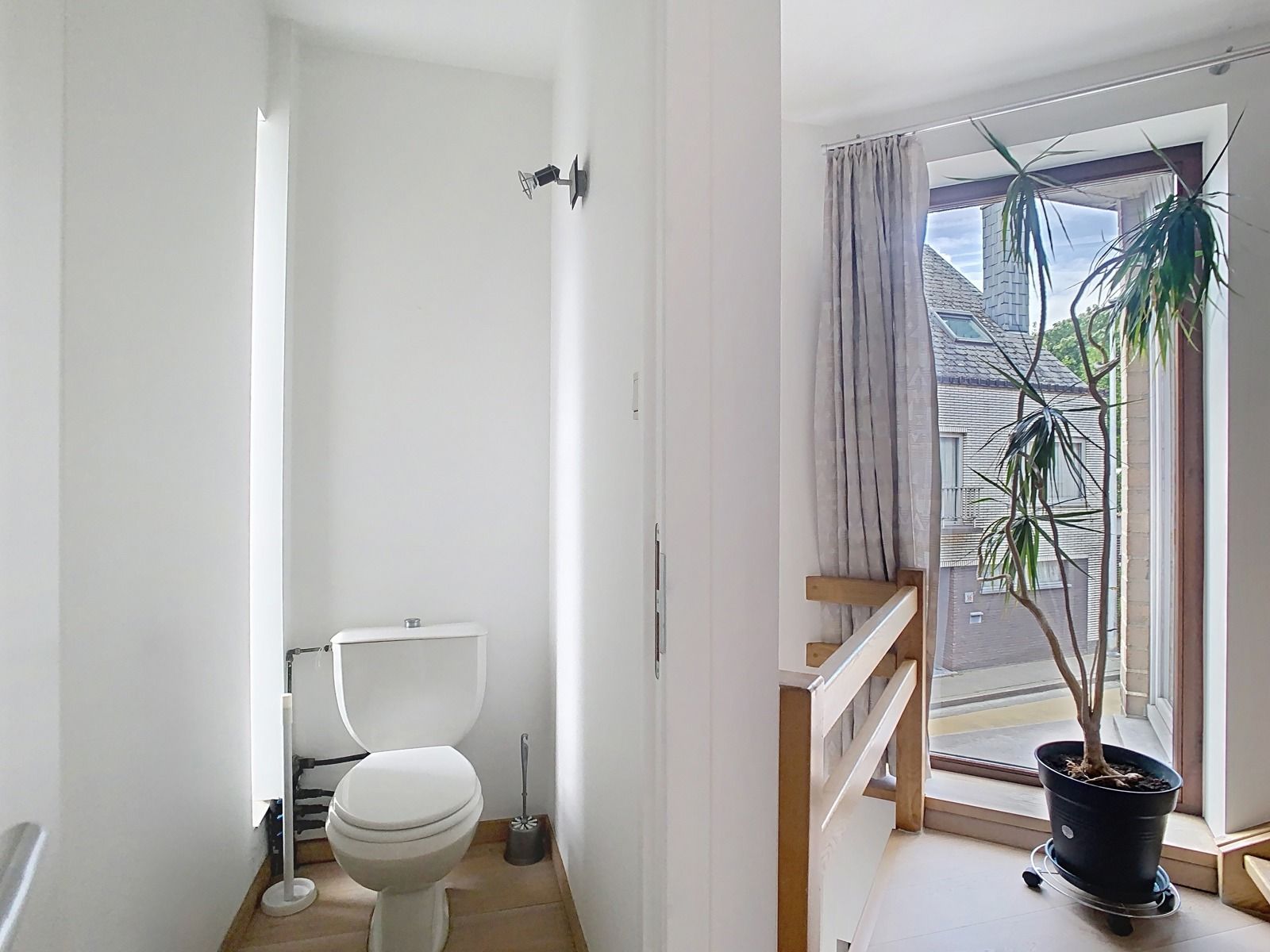 Lichtrijke, Ruime Woning met 3 SLPK, dubbele garage én tuin! foto 9