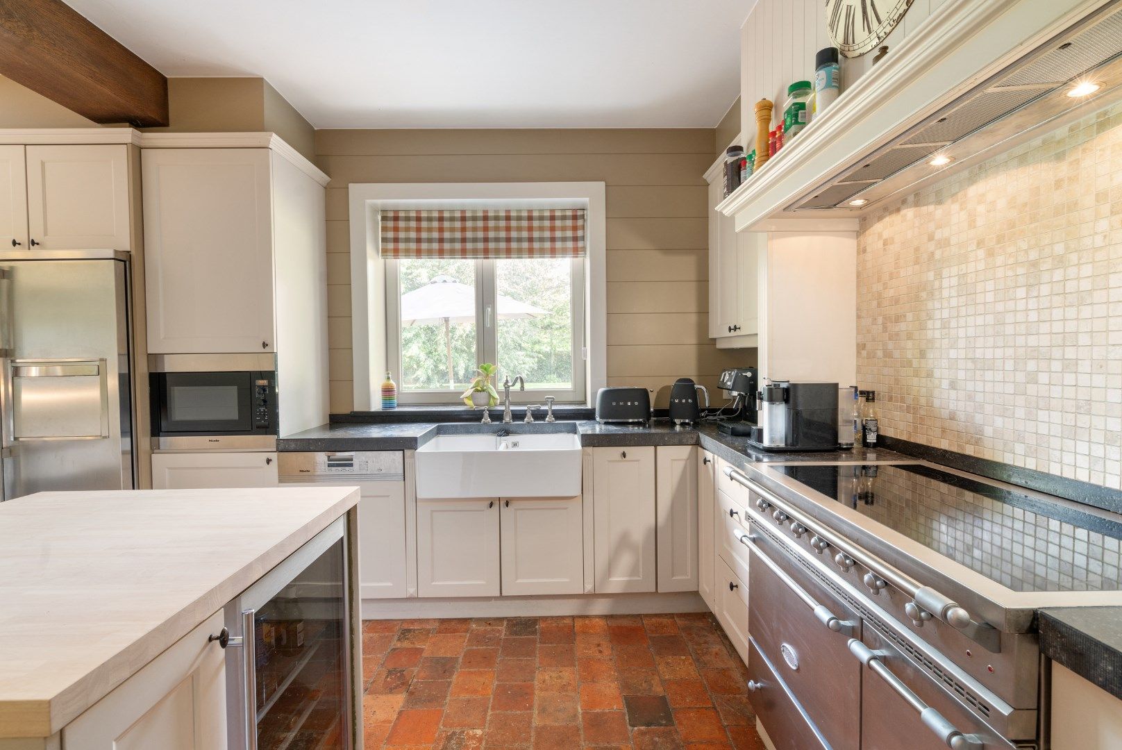Subliem villa-landhuis met meerdere polyvalente bijhuizen, zwembad en open zichten. foto 14