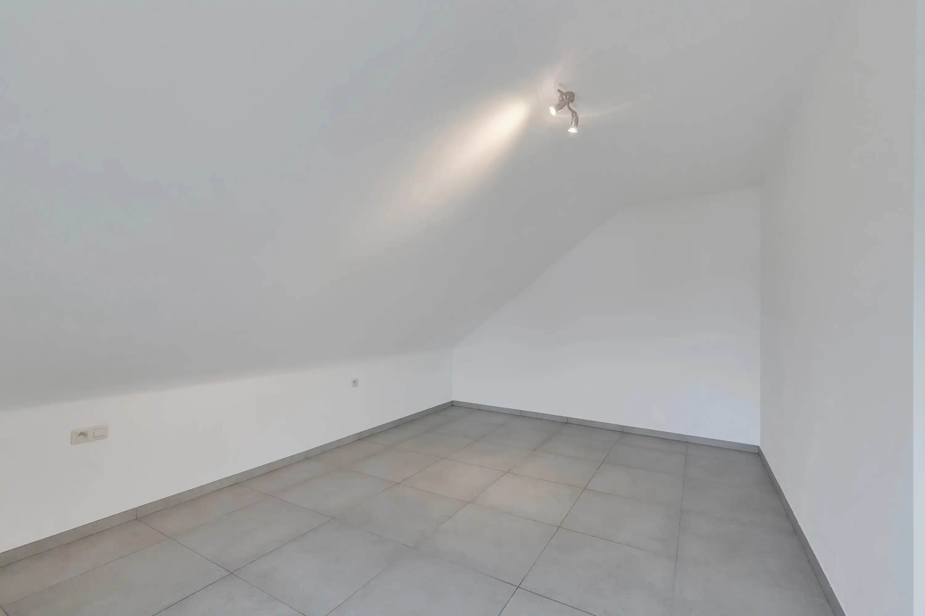 Mooi, recent appartement foto 7